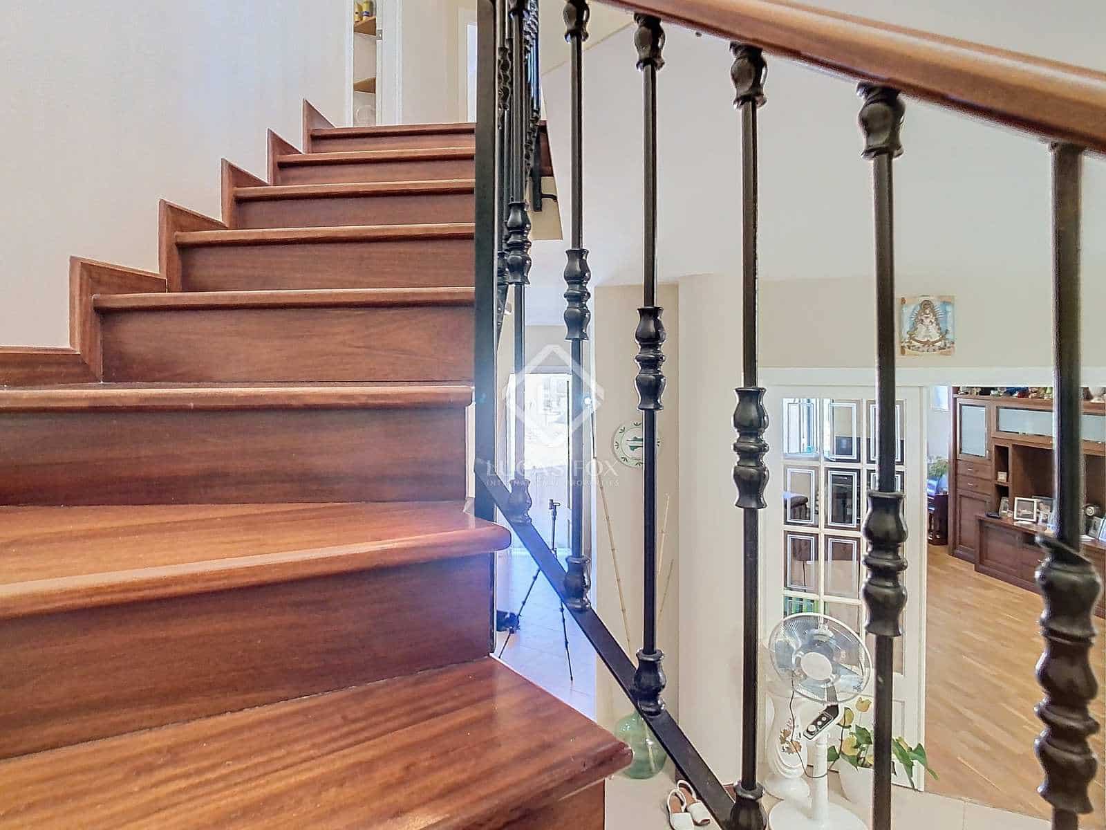 4 slaapkamer Villa te koop in Mahon / Mao met zwembad garage - € 690.000 (Ref: 8454026)