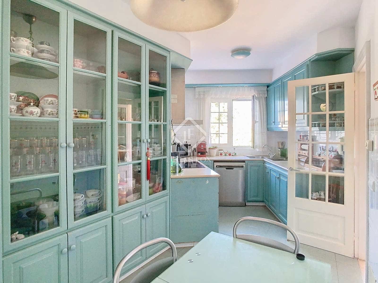 4 slaapkamer Villa te koop in Mahon / Mao met zwembad garage - € 690.000 (Ref: 8454026)