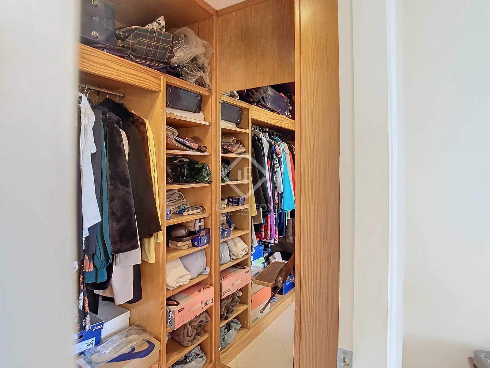 4 slaapkamer Villa te koop in Mahon / Mao met zwembad garage - € 690.000 (Ref: 8454026)