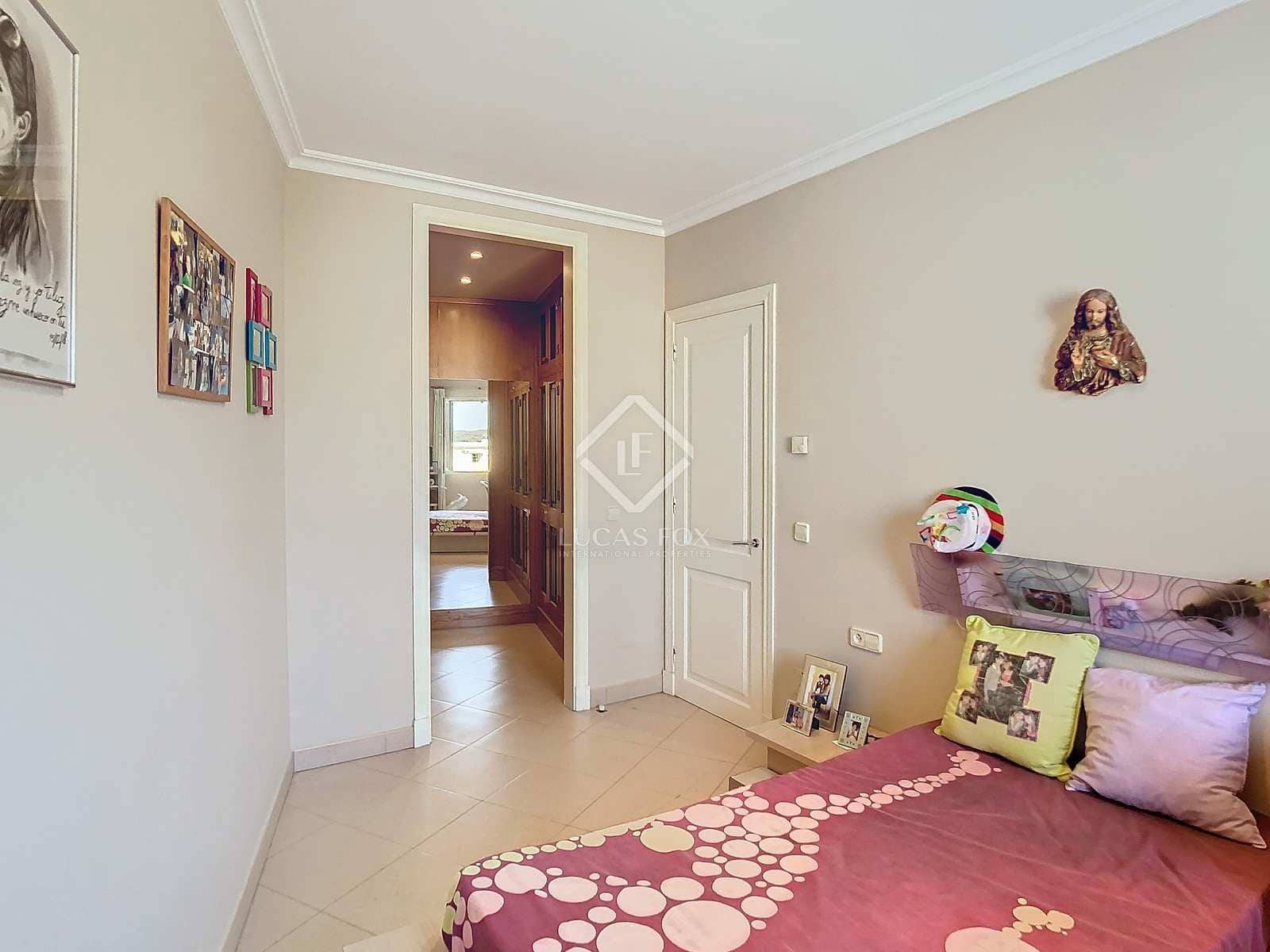 4 slaapkamer Villa te koop in Mahon / Mao met zwembad garage - € 690.000 (Ref: 8454026)