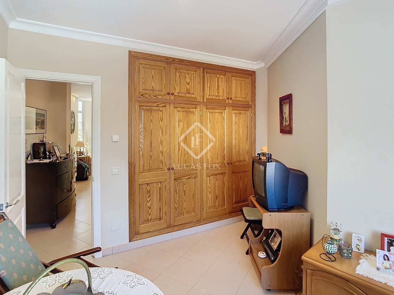 4 slaapkamer Villa te koop in Mahon / Mao met zwembad garage - € 690.000 (Ref: 8454026)