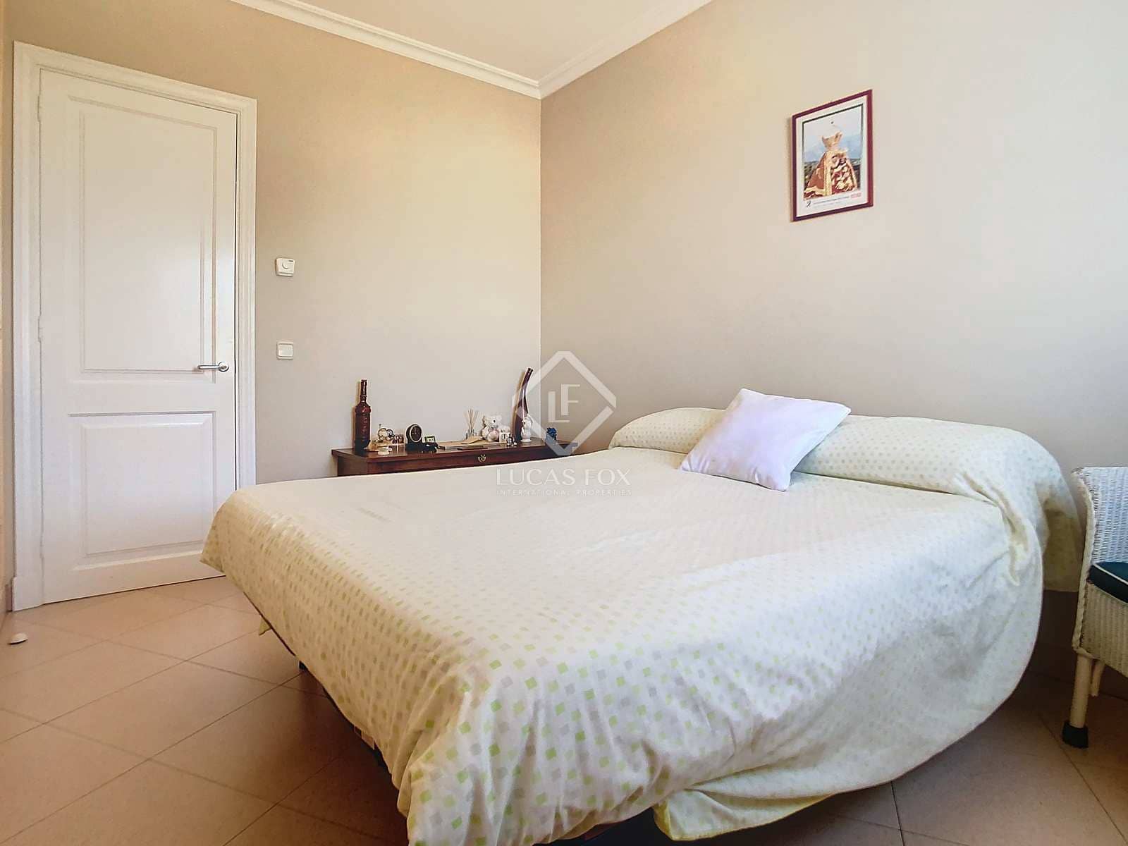 4 slaapkamer Villa te koop in Mahon / Mao met zwembad garage - € 690.000 (Ref: 8454026)