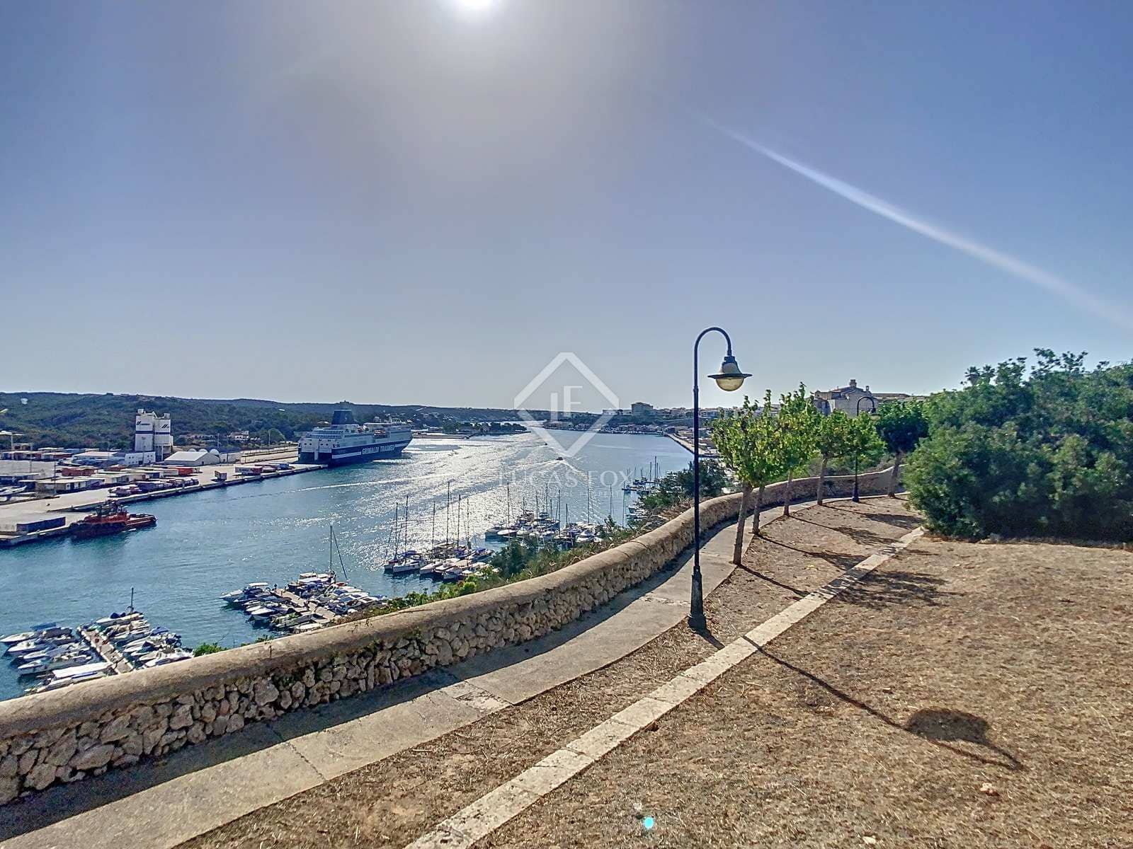 4 slaapkamer Villa te koop in Mahon / Mao met zwembad garage - € 690.000 (Ref: 8454026)