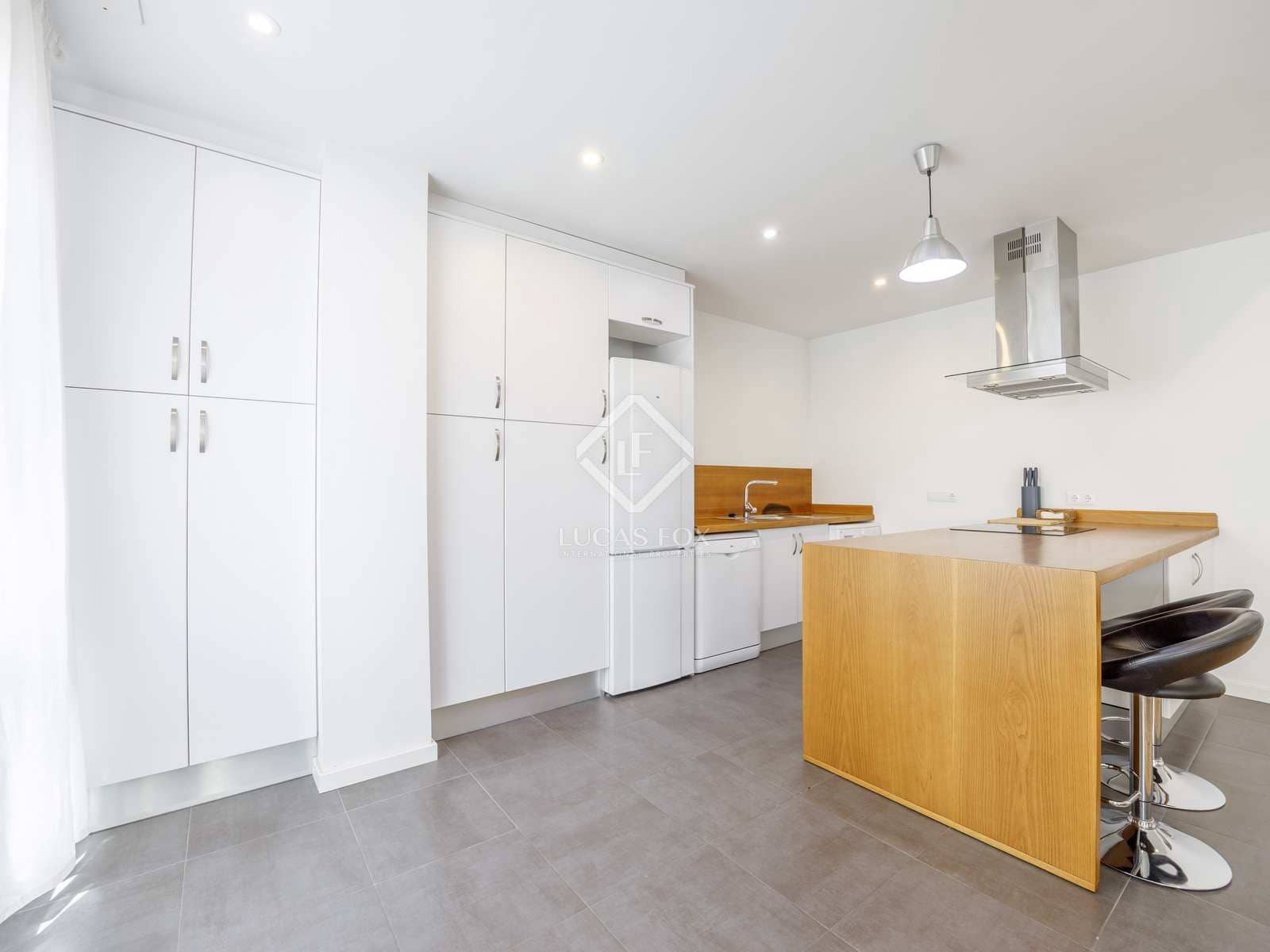 3 quarto Apartamento para arrendar em Valencia cidade - 2 300 € (Ref: 8456278)