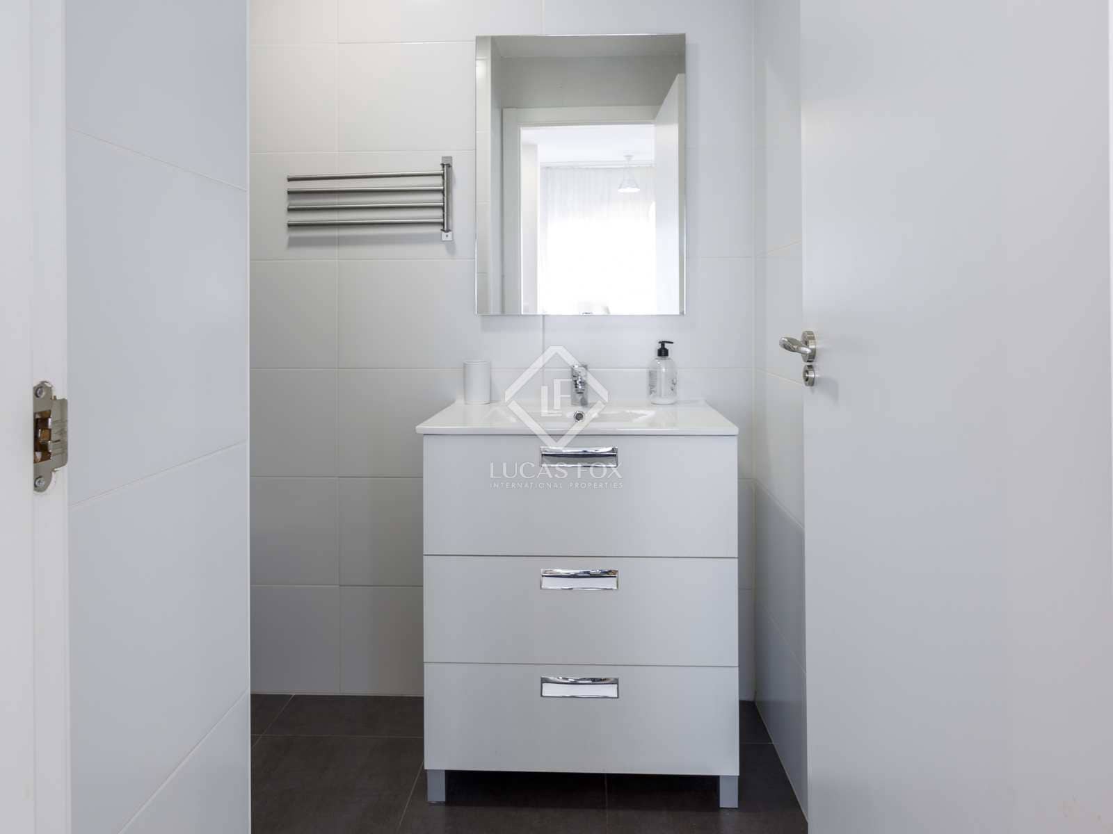 3 quarto Apartamento para arrendar em Valencia cidade - 2 300 € (Ref: 8456278)