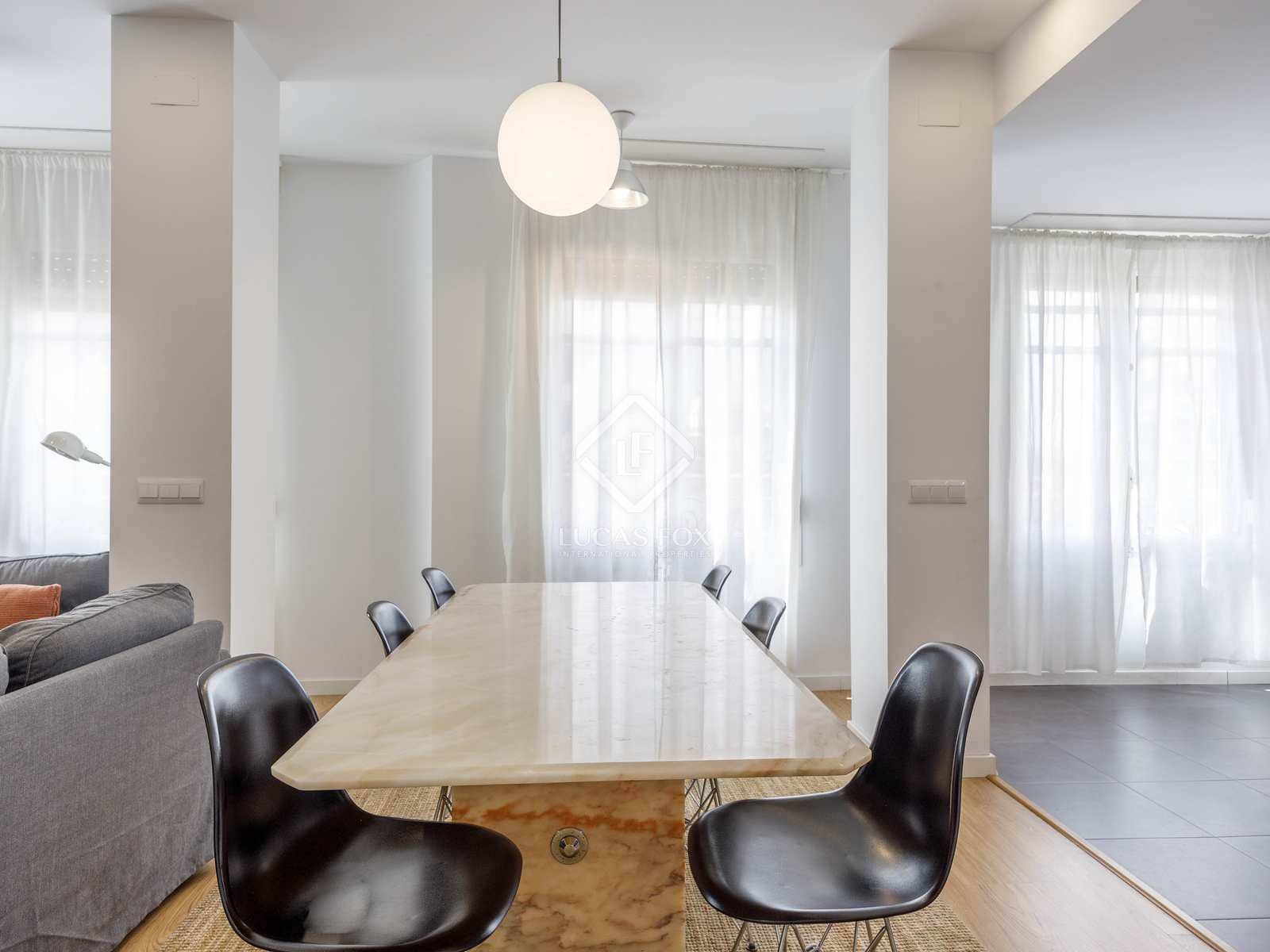 3 quarto Apartamento para arrendar em Valencia cidade - 2 300 € (Ref: 8456278)