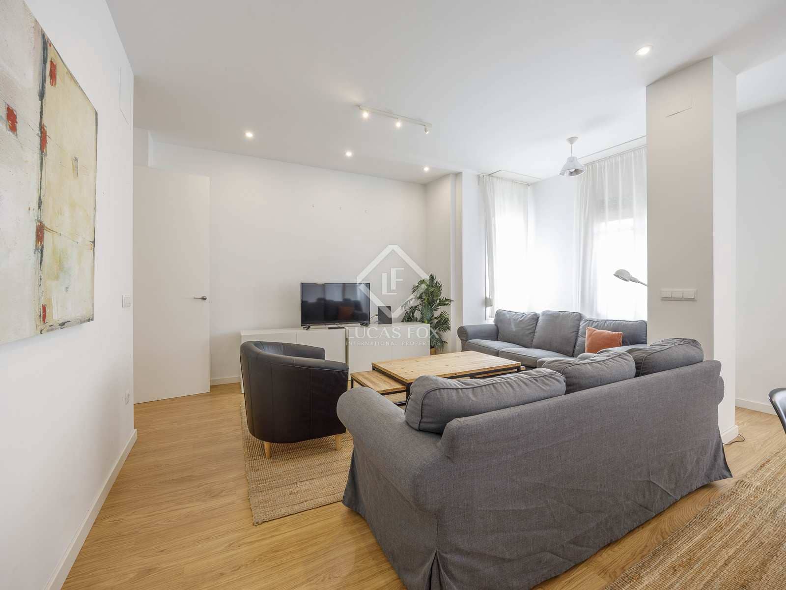 3 quarto Apartamento para arrendar em Valencia cidade - 2 300 € (Ref: 8456278)