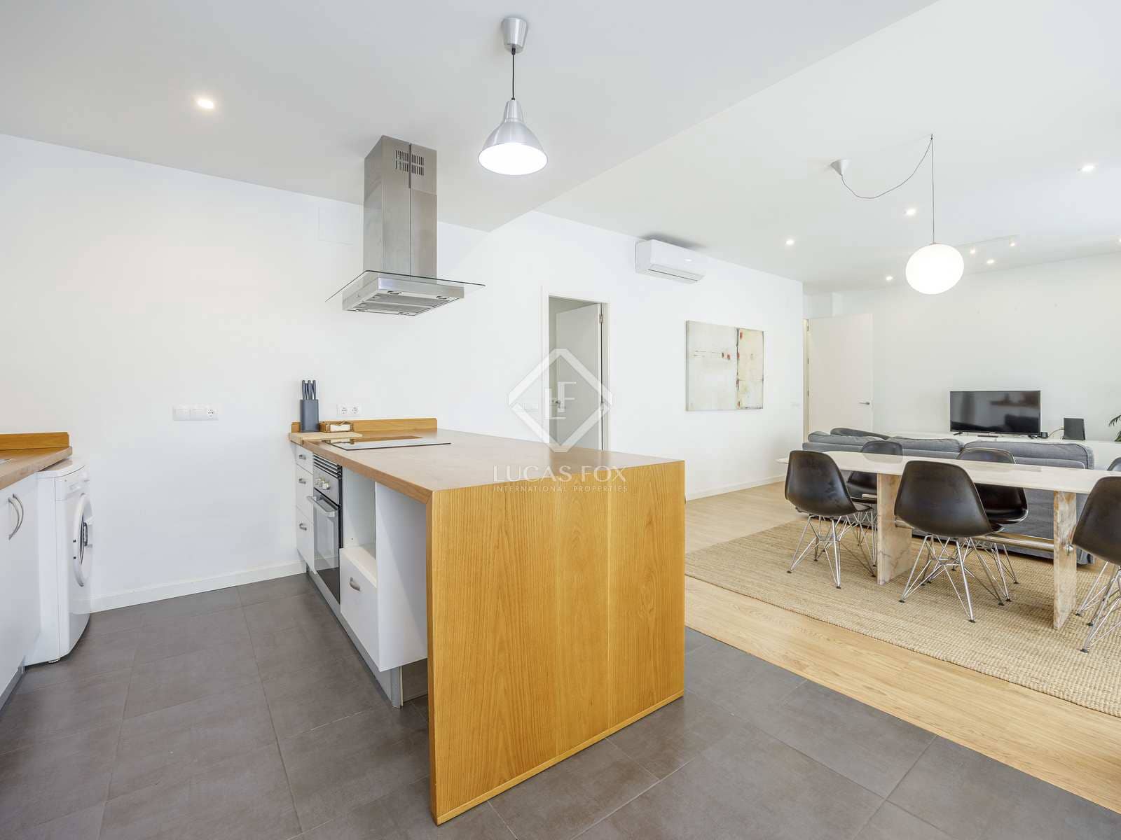 3 quarto Apartamento para arrendar em Valencia cidade - 2 300 € (Ref: 8456278)