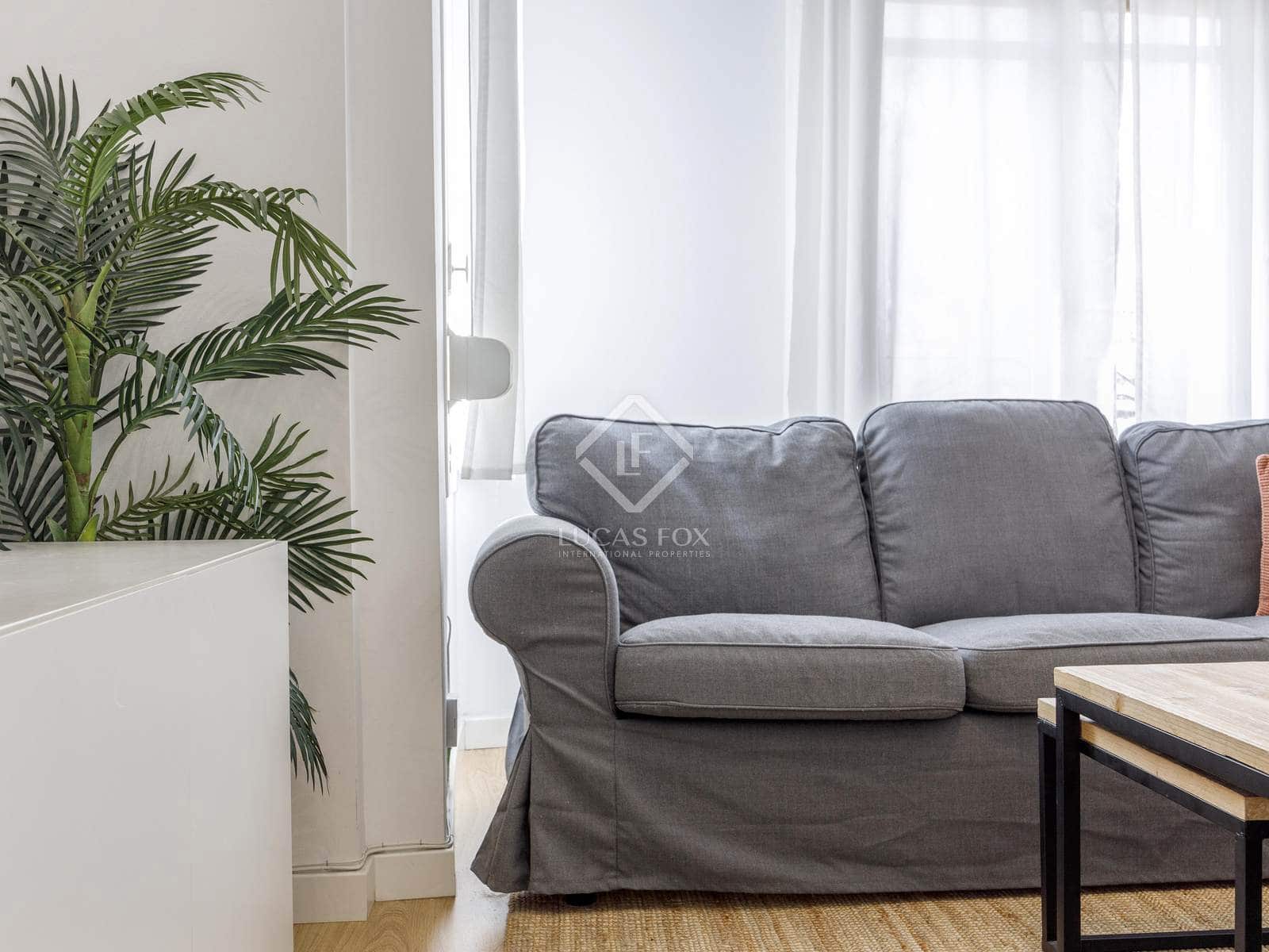 3 quarto Apartamento para arrendar em Valencia cidade - 2 300 € (Ref: 8456278)