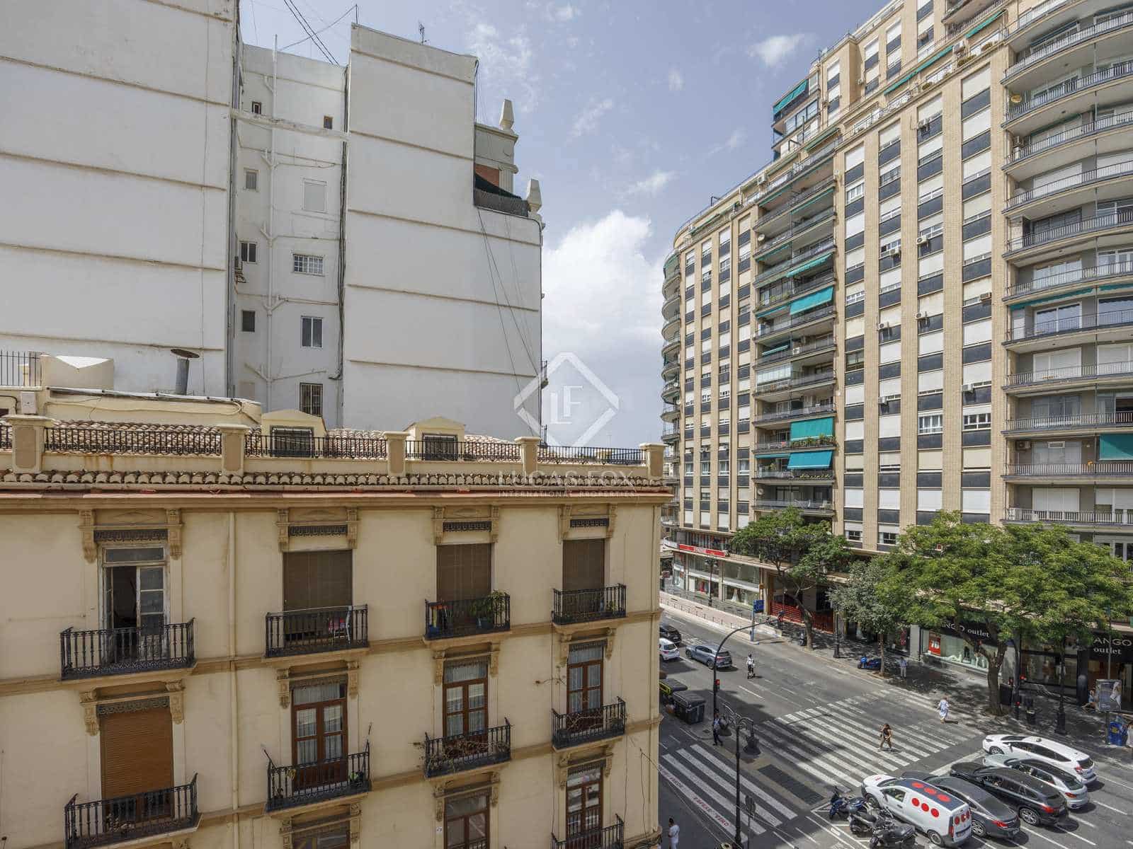 3 quarto Apartamento para arrendar em Valencia cidade - 2 300 € (Ref: 8456278)
