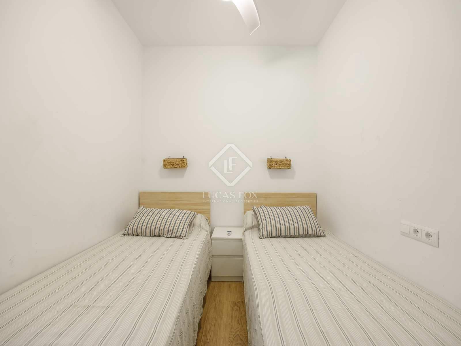 3 quarto Apartamento para arrendar em Valencia cidade - 2 300 € (Ref: 8456278)