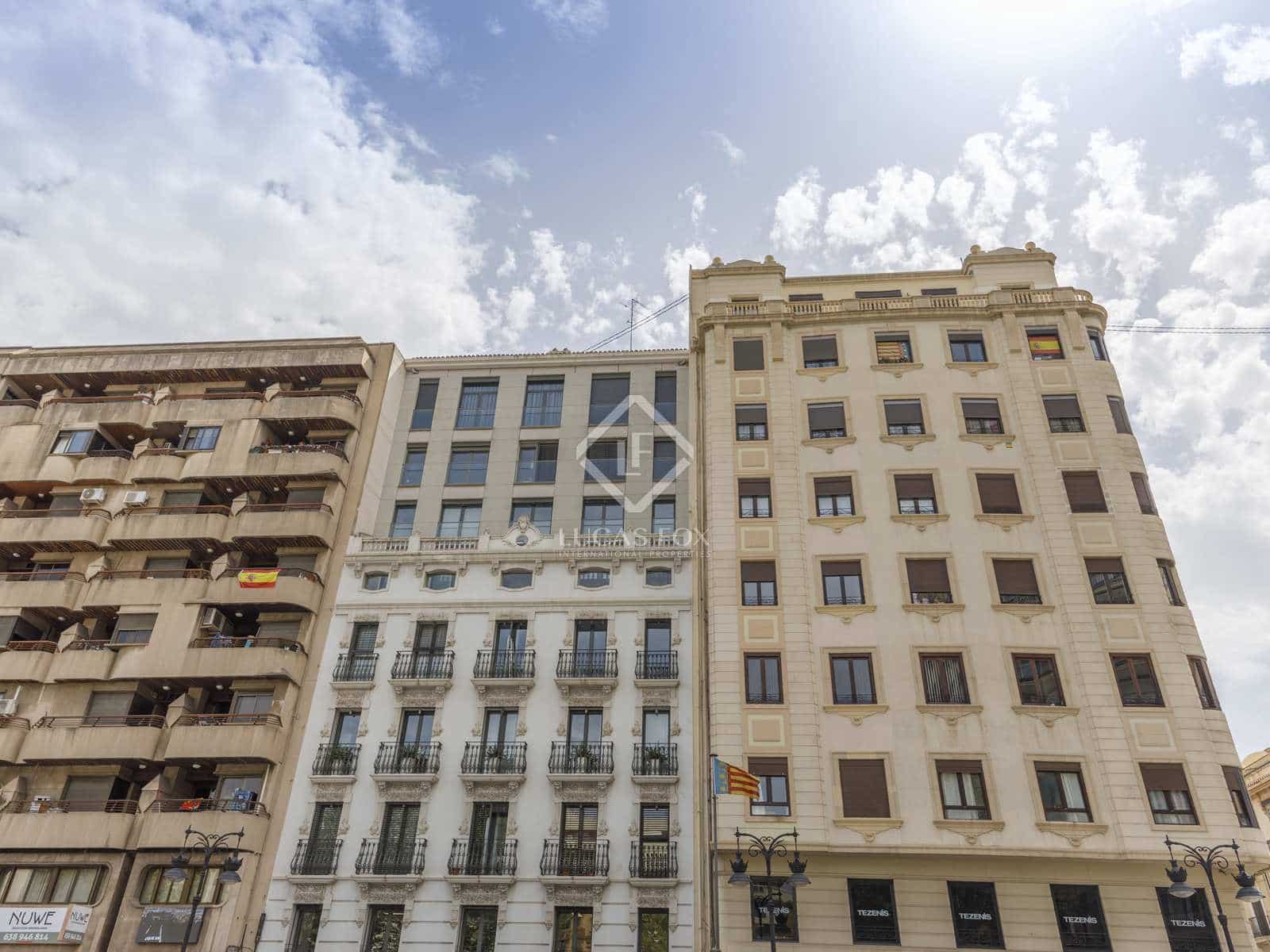 3 quarto Apartamento para arrendar em Valencia cidade - 2 300 € (Ref: 8456278)