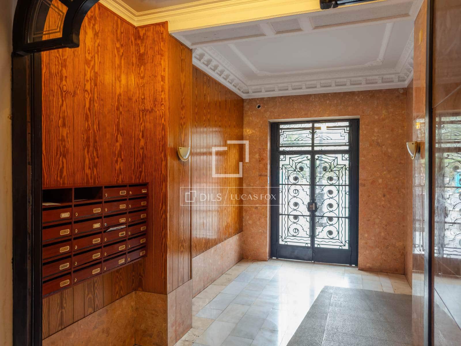 3 bedroom Apartment for rent in Valencia city - € 2,300 (Ref: 8456278)