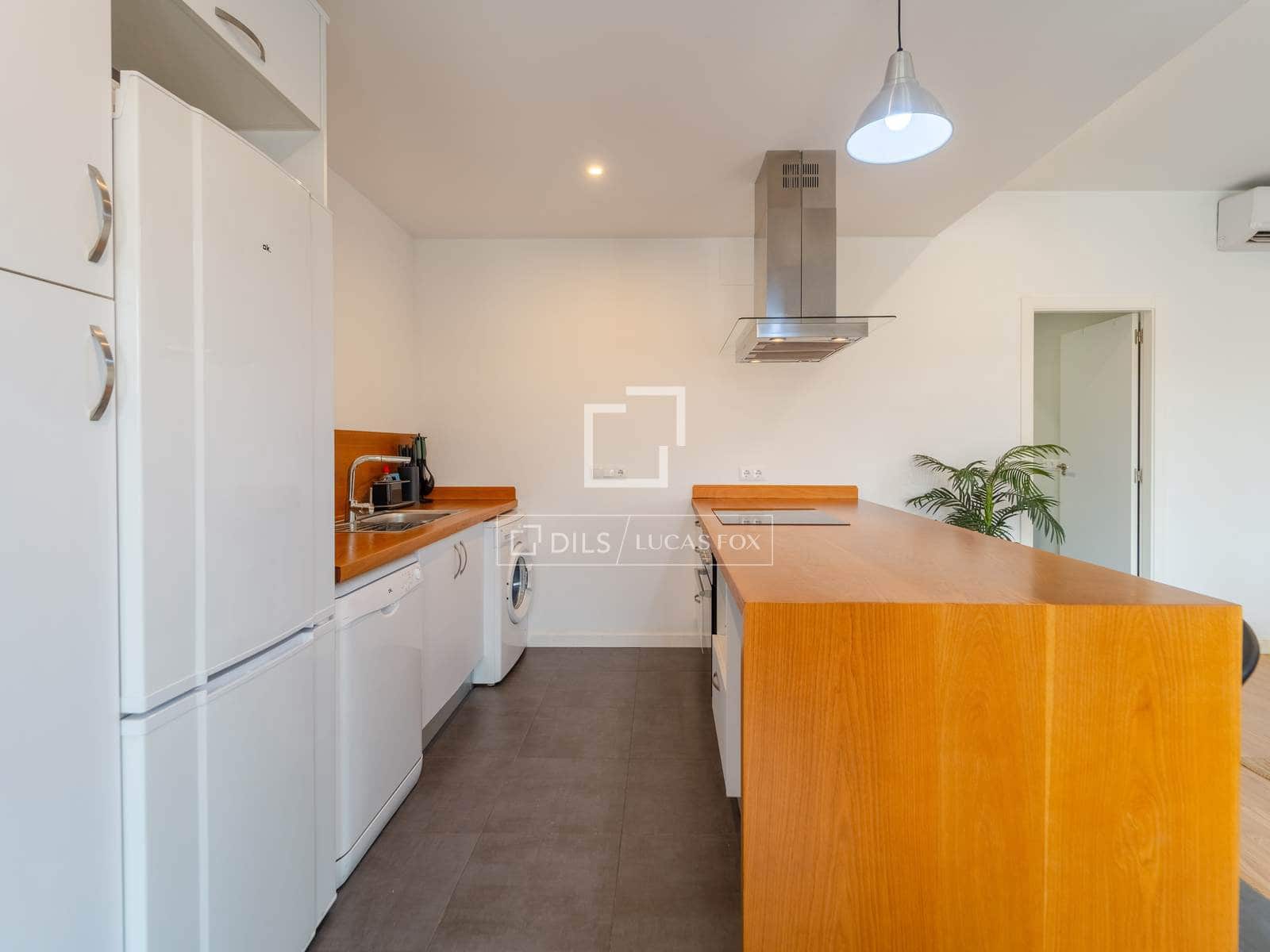 3 bedroom Apartment for rent in Valencia city - € 2,300 (Ref: 8456278)