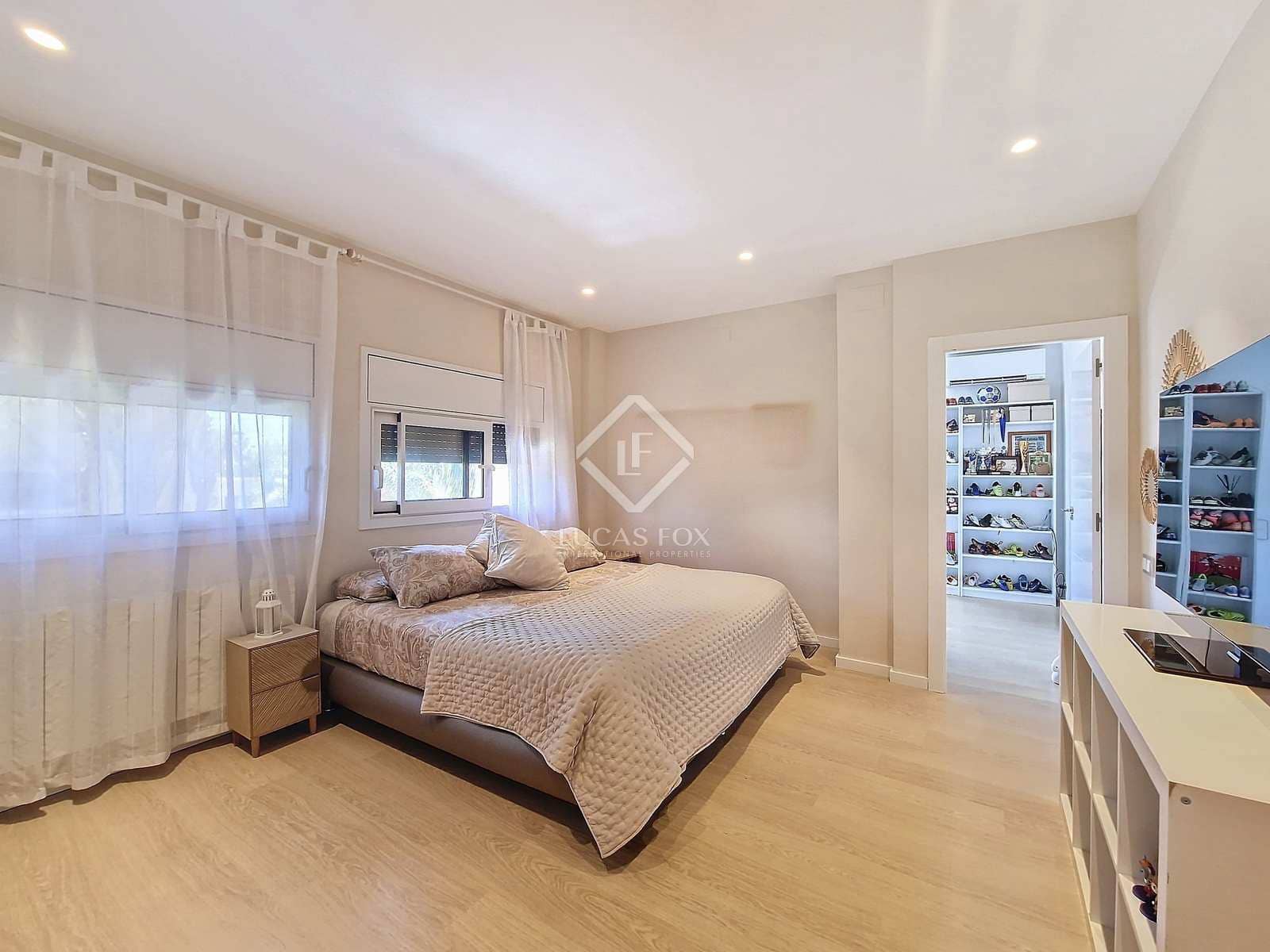 4 soveværelse Villa til salg i Vilanova i la Geltru med swimmingpool garage - € 879.000 (Ref: 8456414)