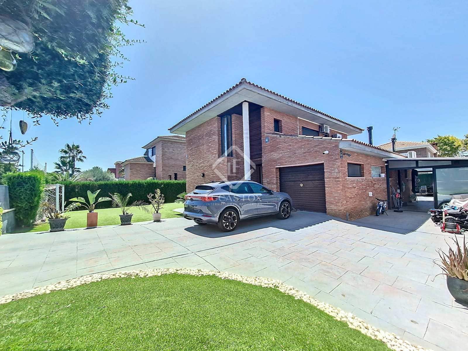 4 soveværelse Villa til salg i Vilanova i la Geltru med swimmingpool garage - € 879.000 (Ref: 8456414)