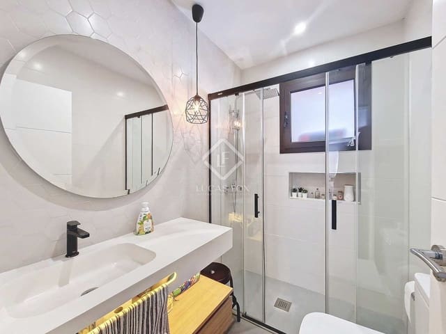 4 camera da letto Villa in vendita in Vilanova i la Geltrú con piscina garage - 879.000 € (Rif: 8456414)