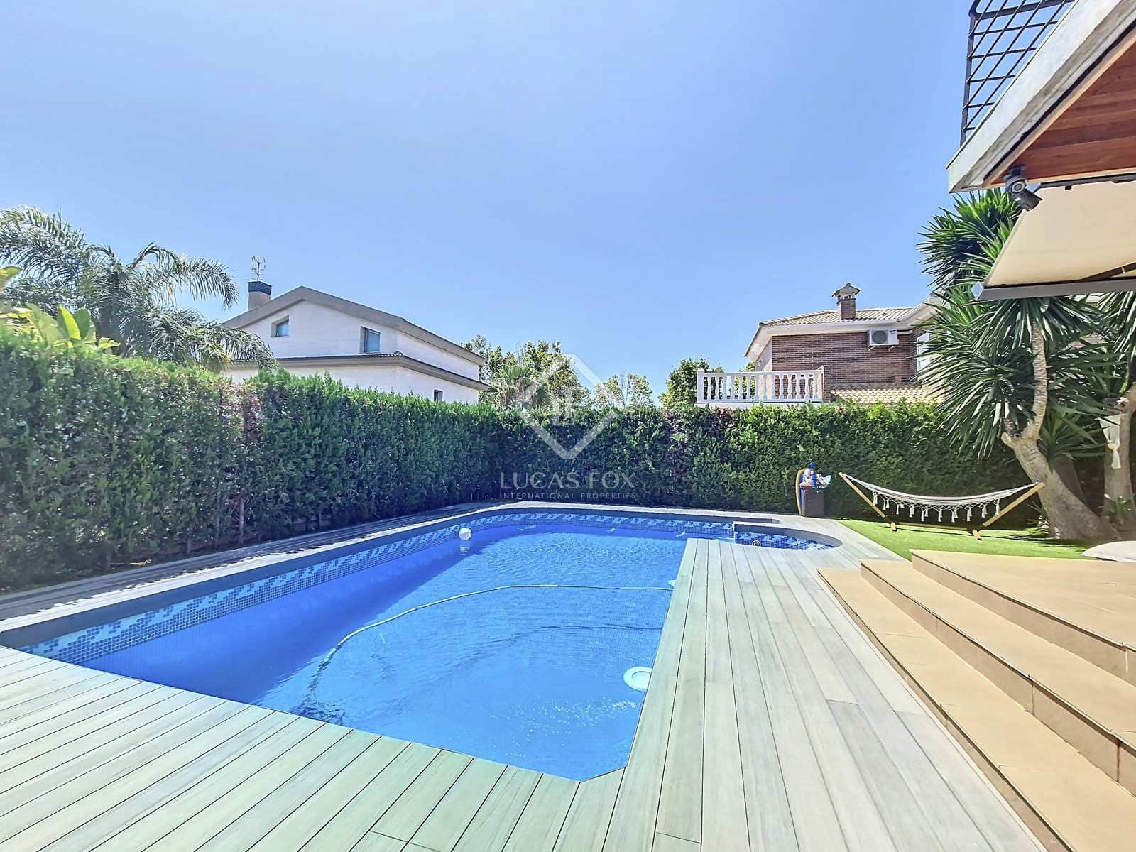 4 soveværelse Villa til salg i Vilanova i la Geltru med swimmingpool garage - € 879.000 (Ref: 8456414)