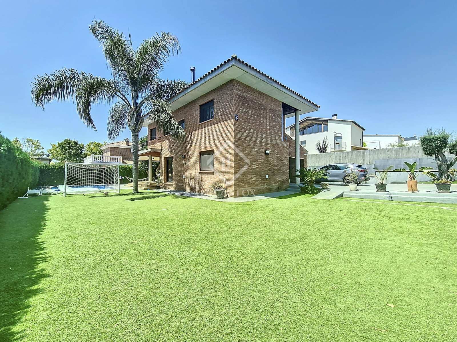 4 soveværelse Villa til salg i Vilanova i la Geltru med swimmingpool garage - € 879.000 (Ref: 8456414)