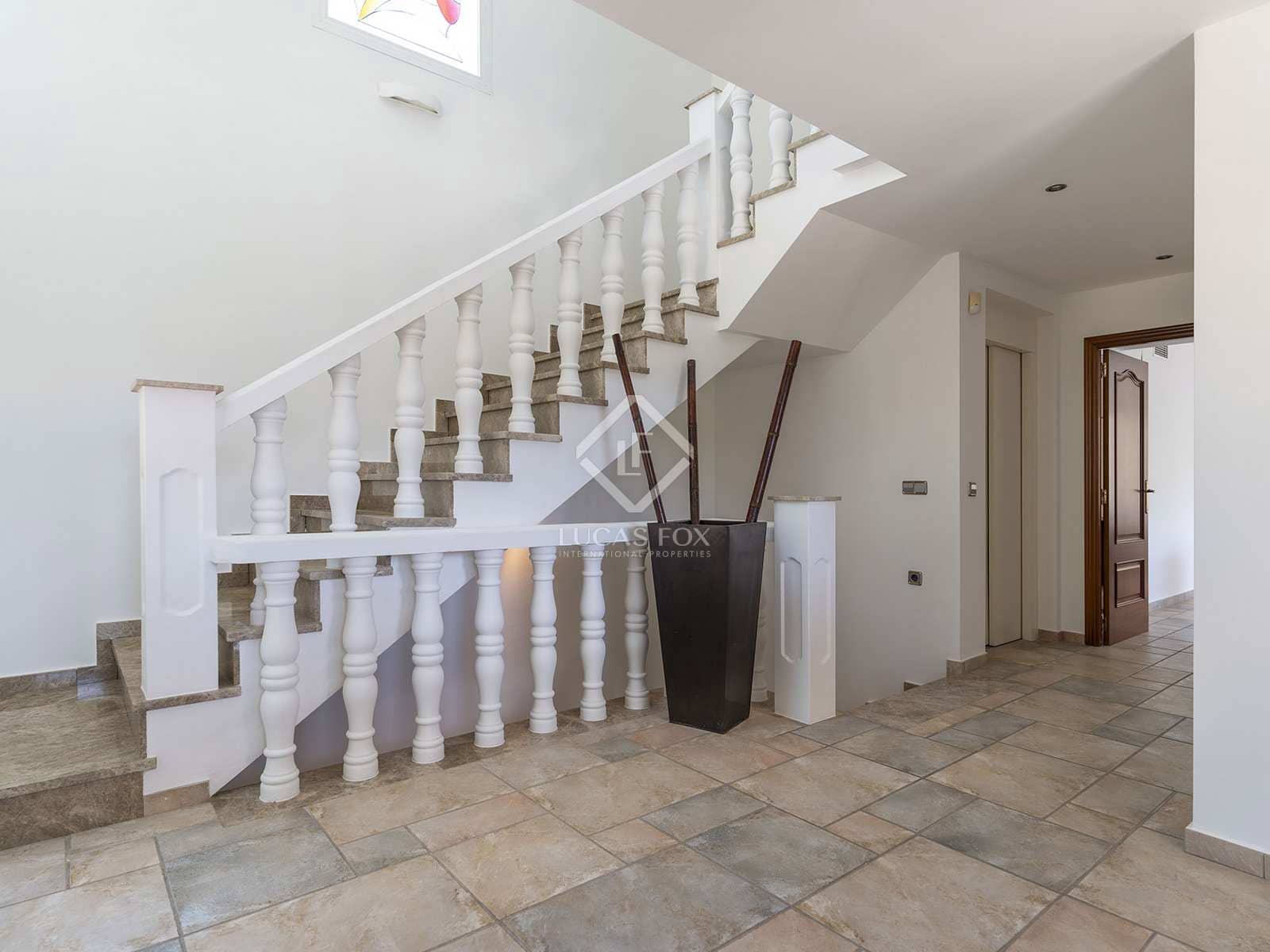 3 bedroom Villa for sale in Altea with pool garage - € 690,000 (Ref: 8459267)