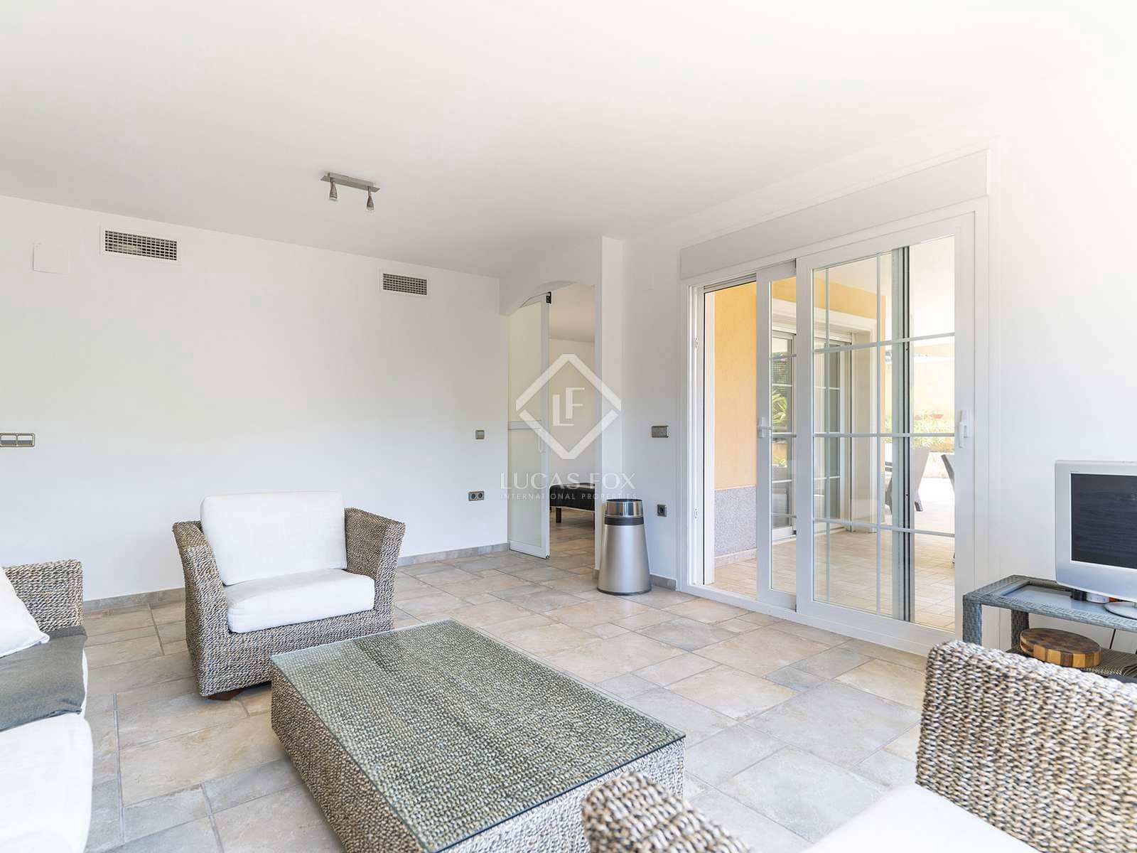 3 bedroom Villa for sale in Altea with pool garage - € 690,000 (Ref: 8459267)