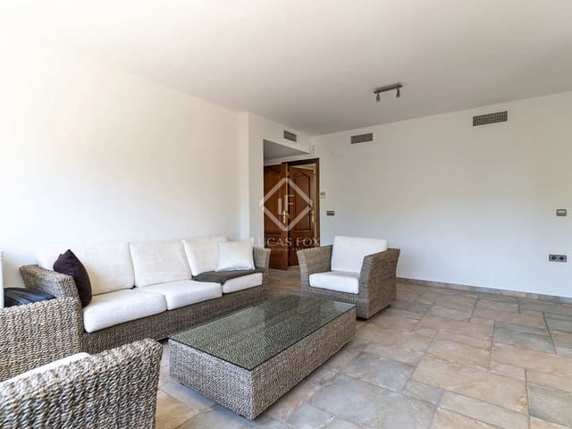 3 Zimmer Villa zu verkaufen in Altea mit Pool Garage - 690.000 € (Ref: 8459267)