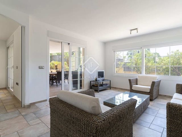 3 Zimmer Villa zu verkaufen in Altea mit Pool Garage - 690.000 € (Ref: 8459267)