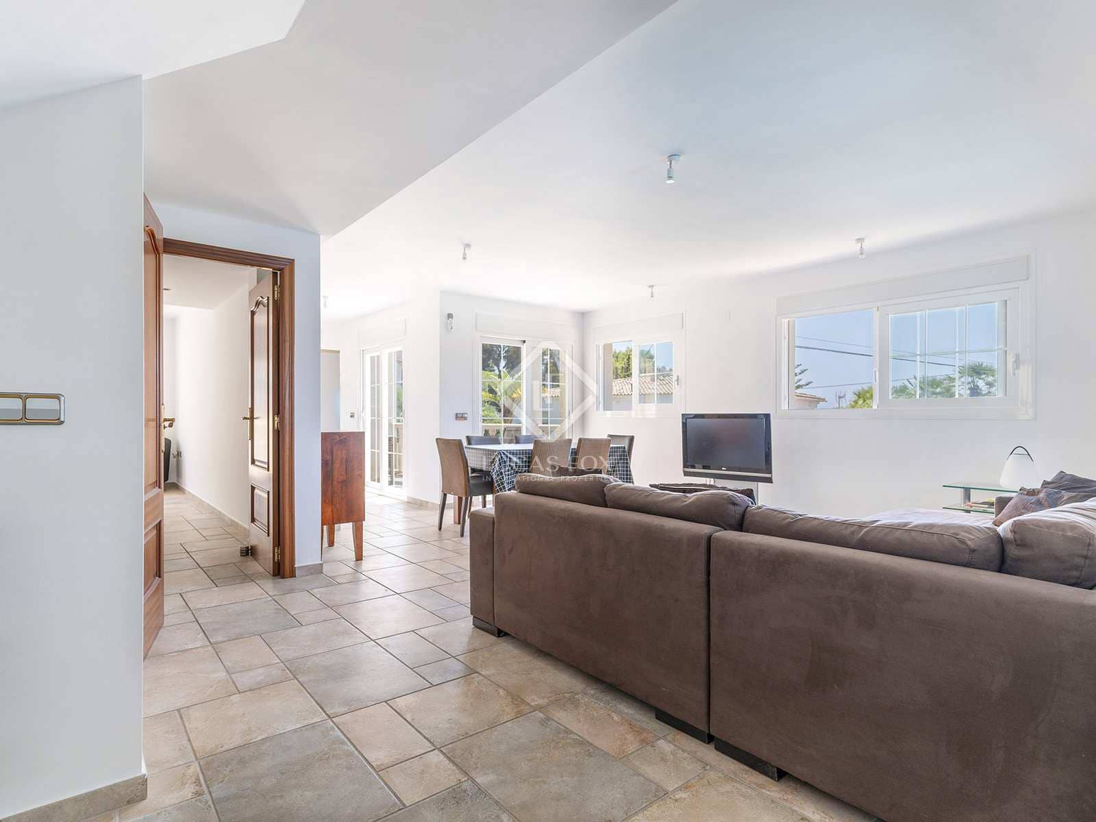 3 bedroom Villa for sale in Altea with pool garage - € 690,000 (Ref: 8459267)