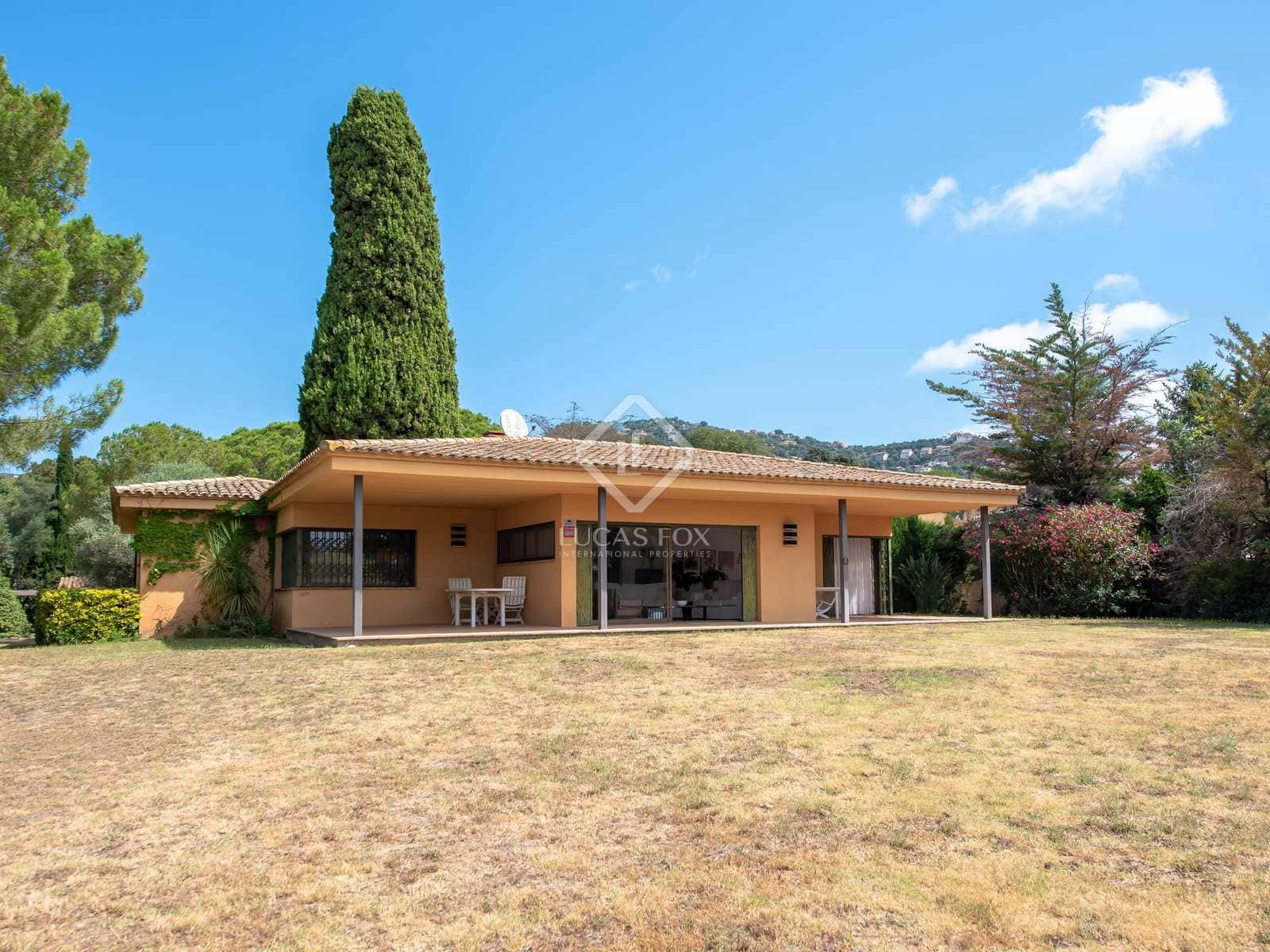 4 bedroom Villa for sale in Santa Cristina d'Aro with pool garage - € 1,000,000 (Ref: 8462285)