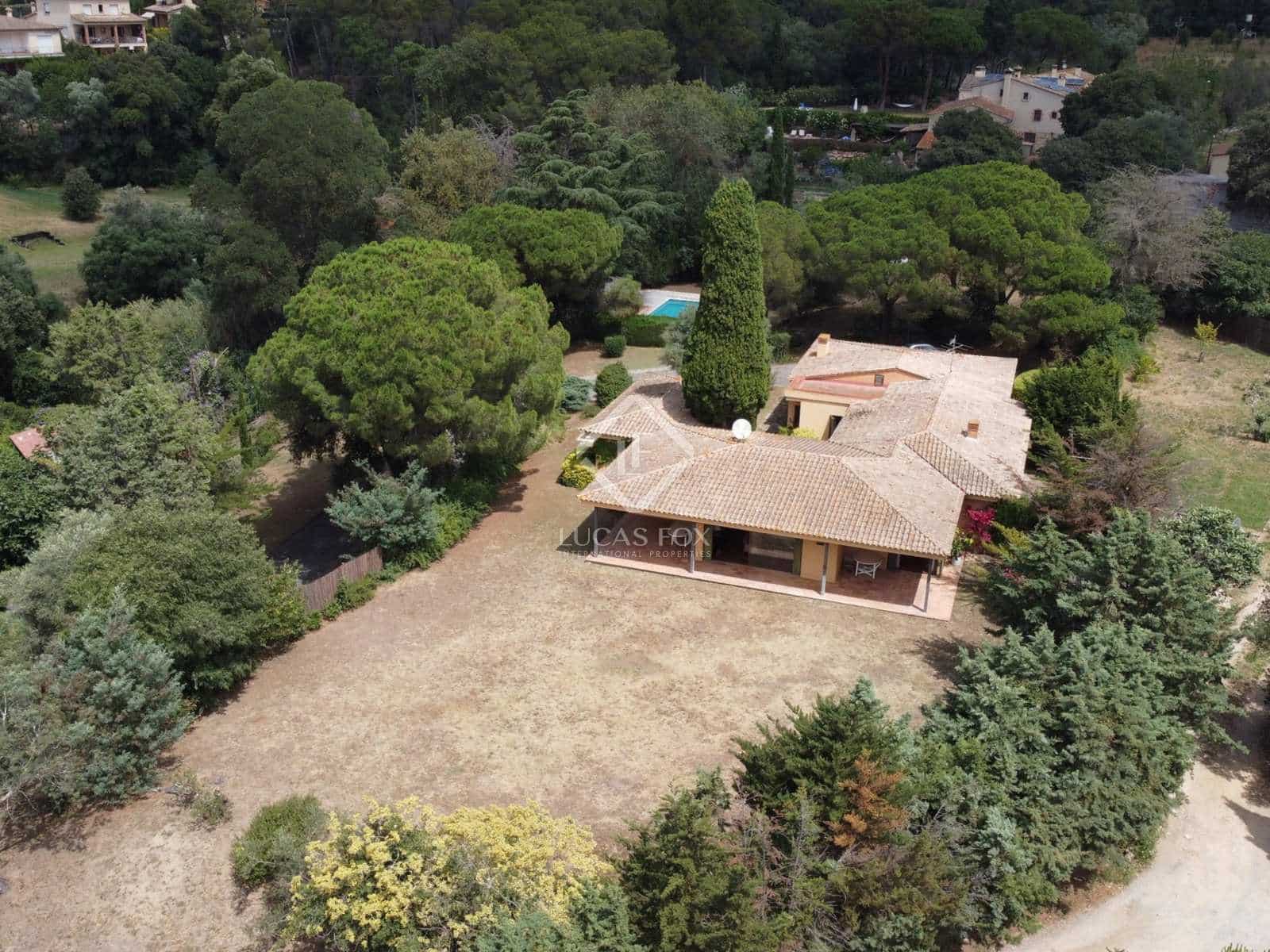 4 bedroom Villa for sale in Santa Cristina d'Aro with pool garage - € 1,000,000 (Ref: 8462285)