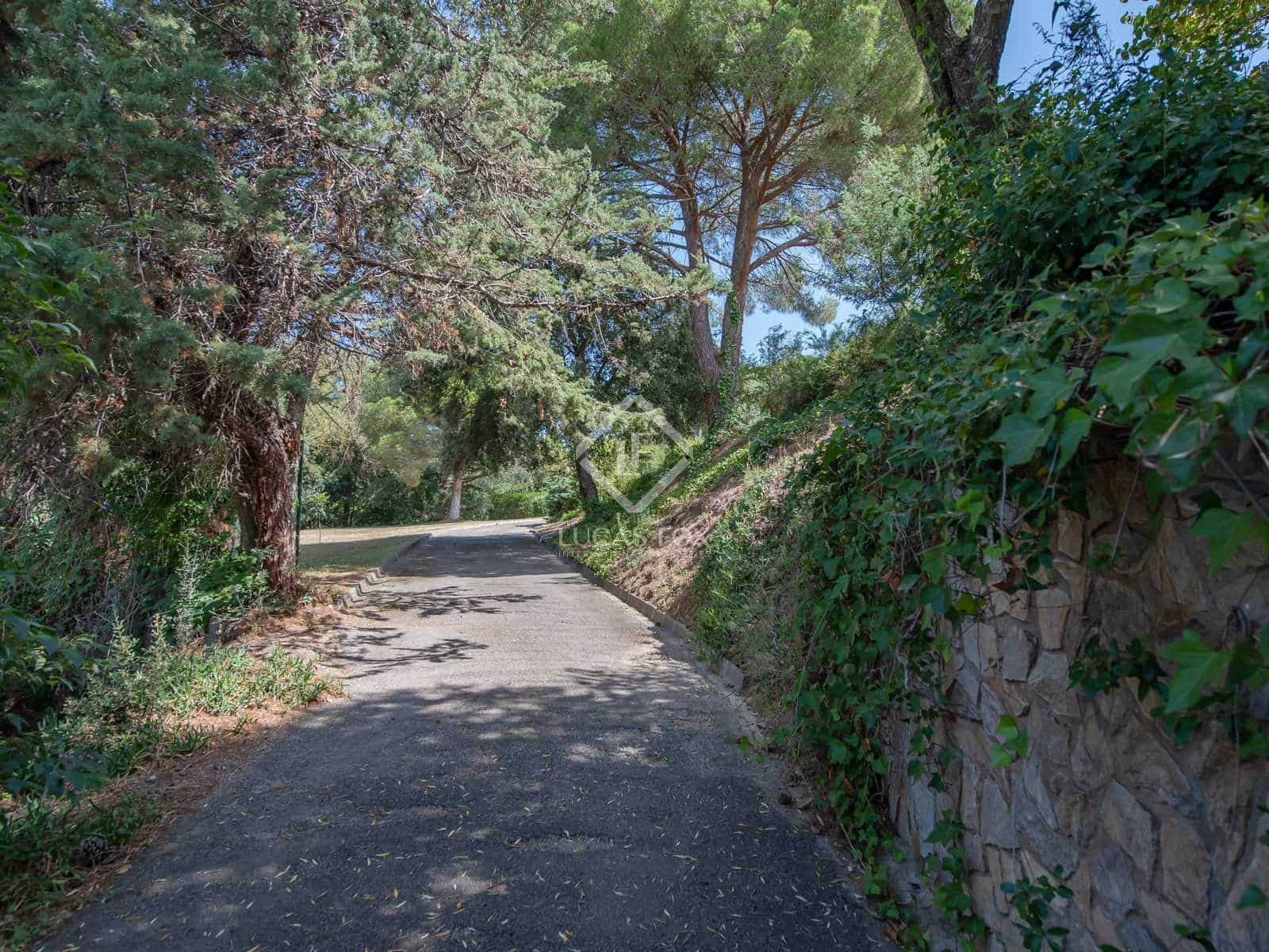 4 bedroom Villa for sale in Santa Cristina d'Aro with pool garage - € 1,000,000 (Ref: 8462285)