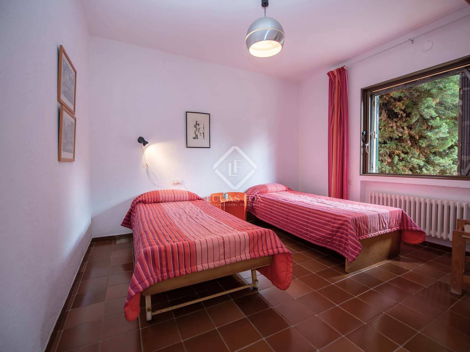 4 bedroom Villa for sale in Santa Cristina d'Aro with pool garage - € 1,000,000 (Ref: 8462285)