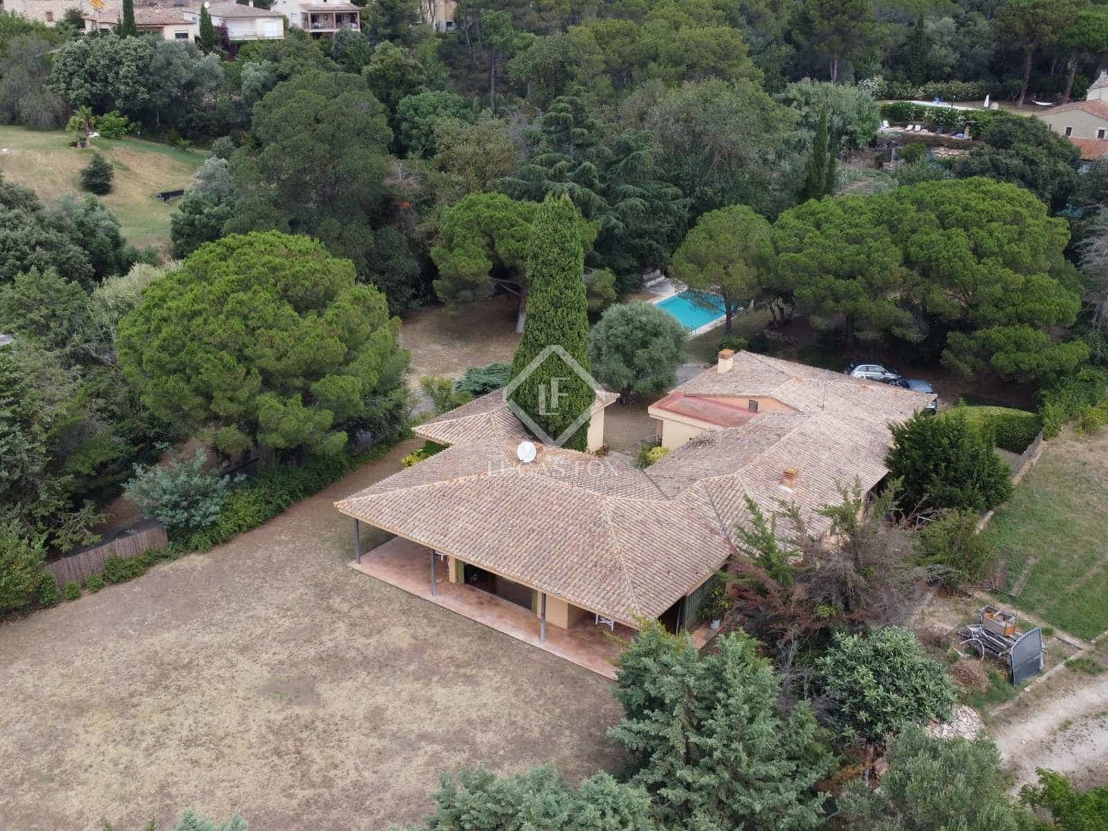 4 bedroom Villa for sale in Santa Cristina d'Aro with pool garage - € 1,000,000 (Ref: 8462285)