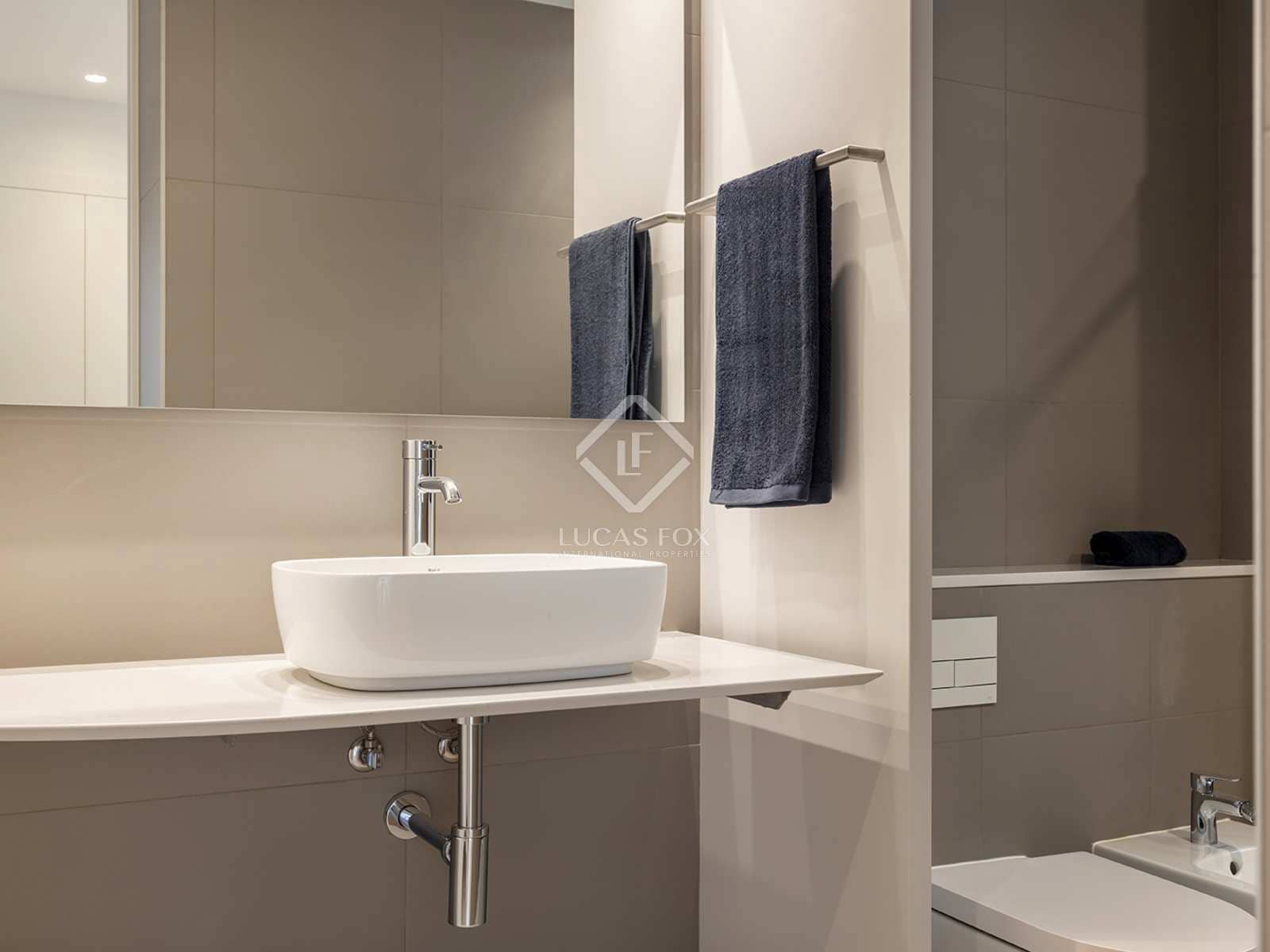 2 Zimmer Apartment zu vermieten in Barcelona Stadt mit Garage - 4.000 € (Ref: 8462661)