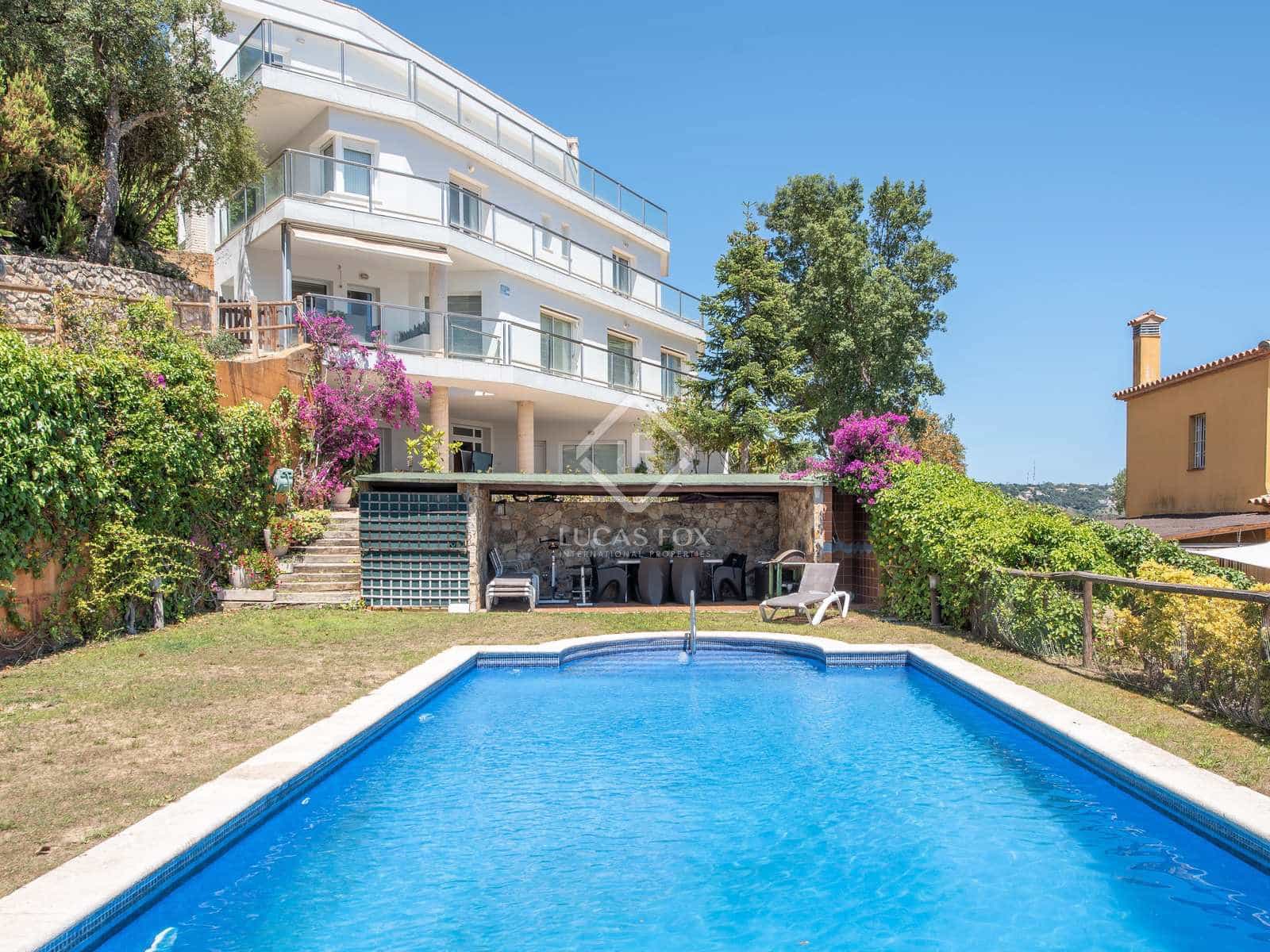 6 soverom Villa til salgs i Santa Cristina d'Aro med svømmebasseng garasje - € 1 500 000 (Ref: 8467077)