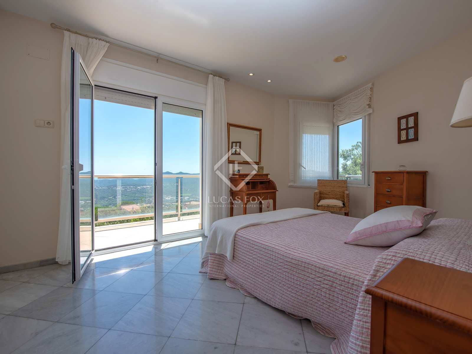 6 soverom Villa til salgs i Santa Cristina d'Aro med svømmebasseng garasje - € 1 500 000 (Ref: 8467077)