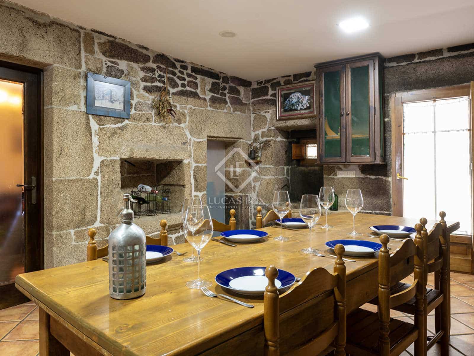 6 soveværelse Finca/Landehus til salg i Boboras med garage - € 355.000 (Ref: 8467083)