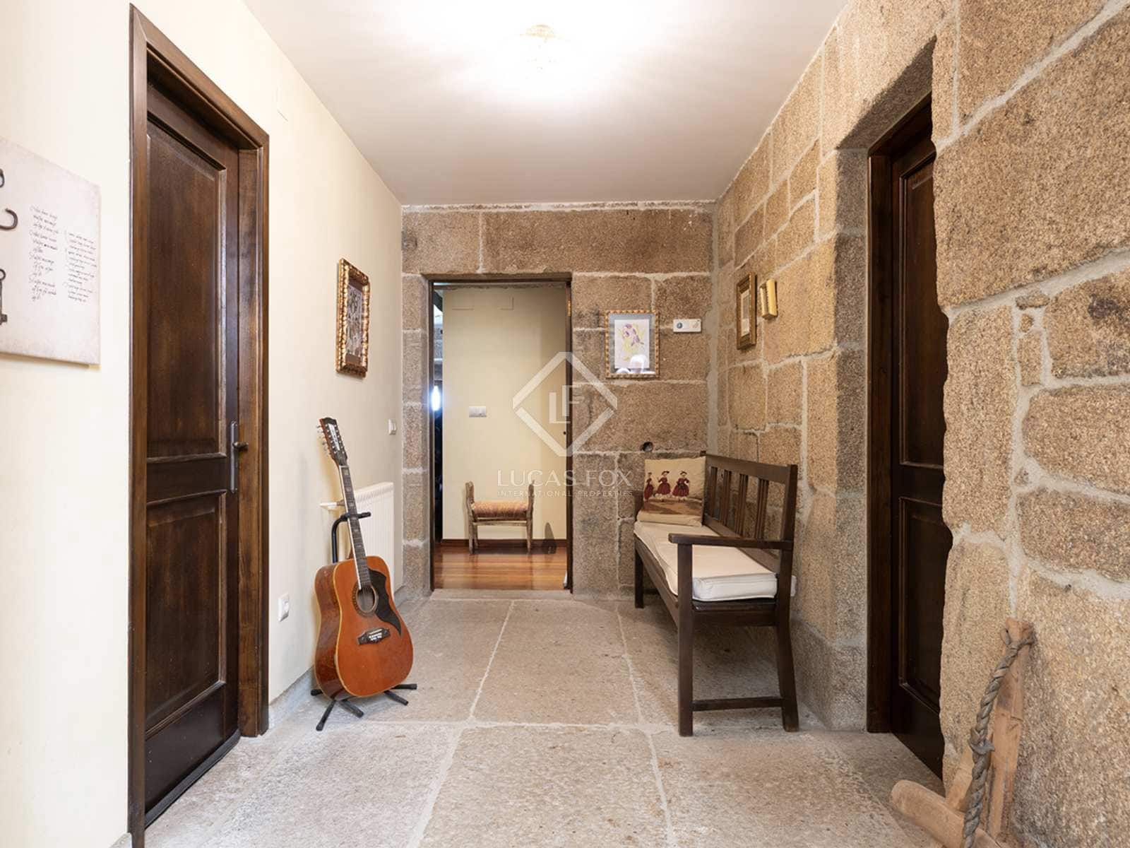 6 soveværelse Finca/Landehus til salg i Boboras med garage - € 355.000 (Ref: 8467083)