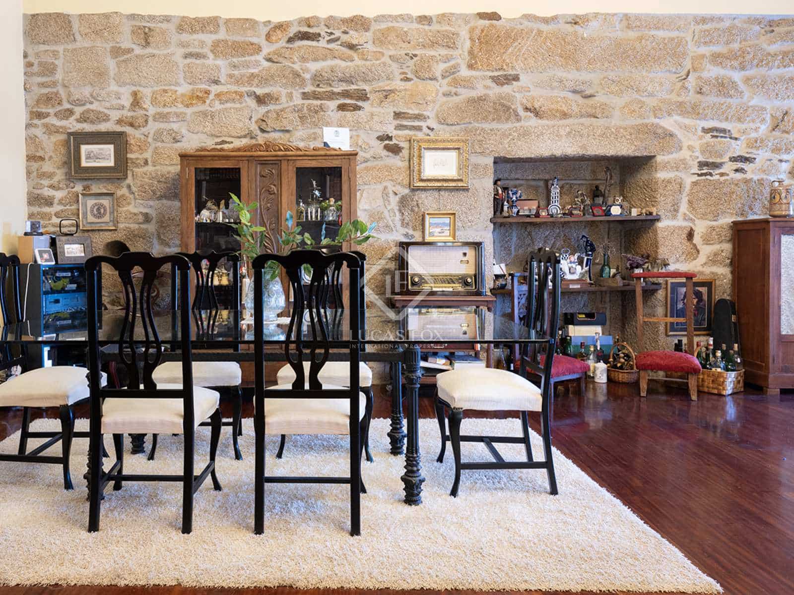 6 soveværelse Finca/Landehus til salg i Boboras med garage - € 355.000 (Ref: 8467083)