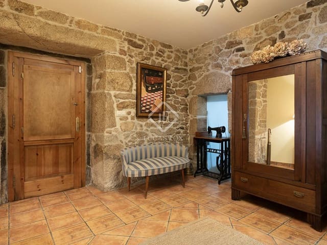 6 makuuhuone Maalaistalo myytävänä paikassa Boborás mukana 
autotalli - 355 000 € (Ref: 8467083)