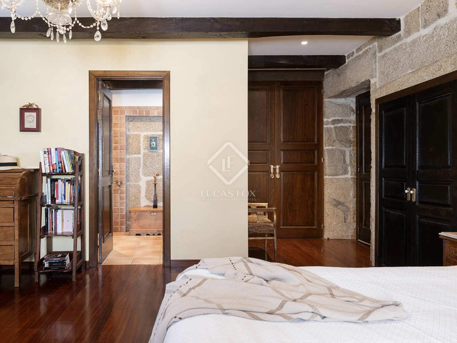 6 soveværelse Finca/Landehus til salg i Boboras med garage - € 355.000 (Ref: 8467083)