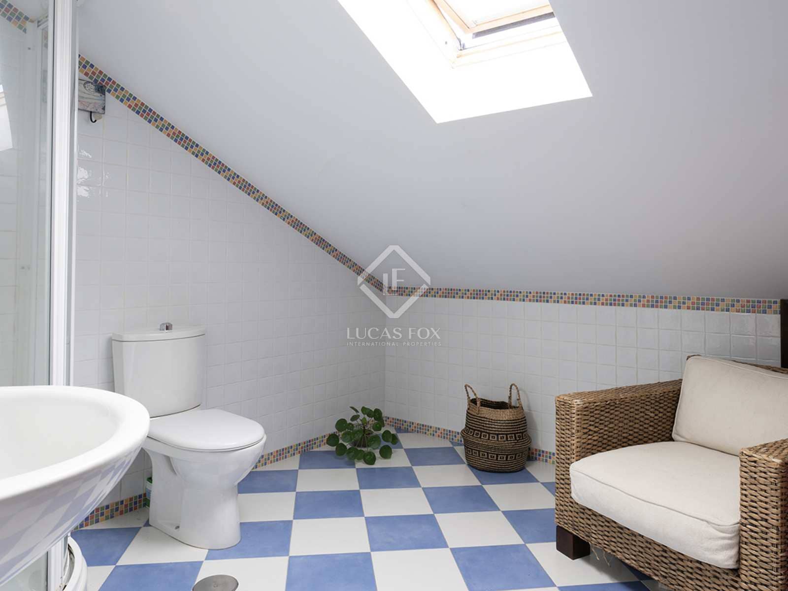 6 soveværelse Finca/Landehus til salg i Boboras med garage - € 355.000 (Ref: 8467083)