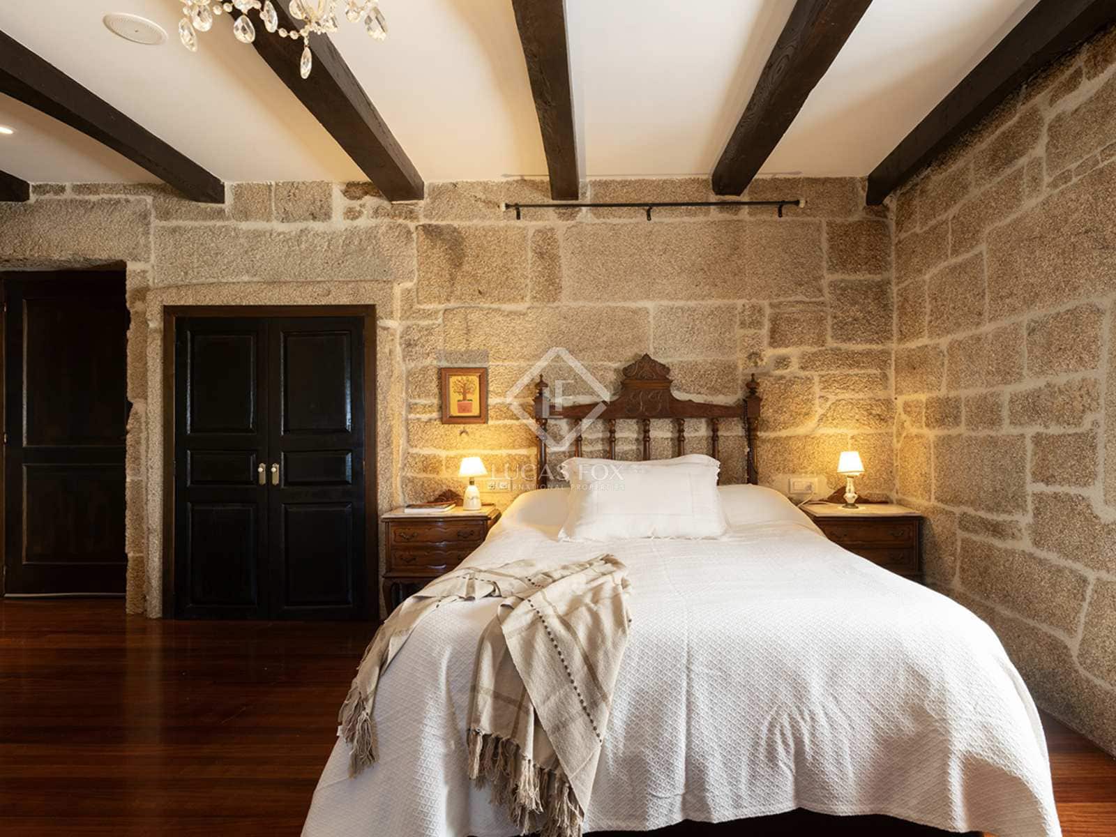 6 soveværelse Finca/Landehus til salg i Boboras med garage - € 355.000 (Ref: 8467083)