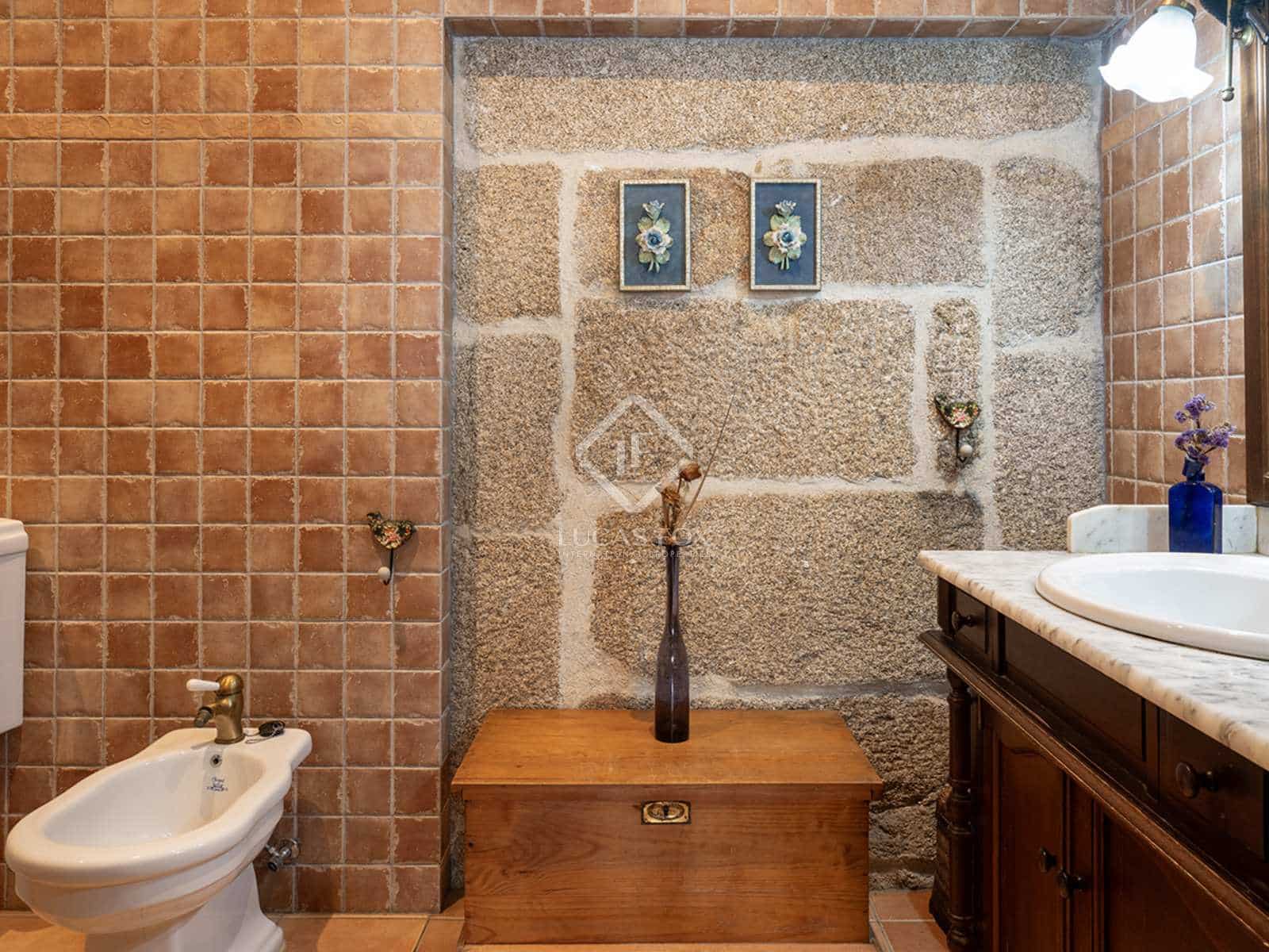 6 soveværelse Finca/Landehus til salg i Boboras med garage - € 355.000 (Ref: 8467083)