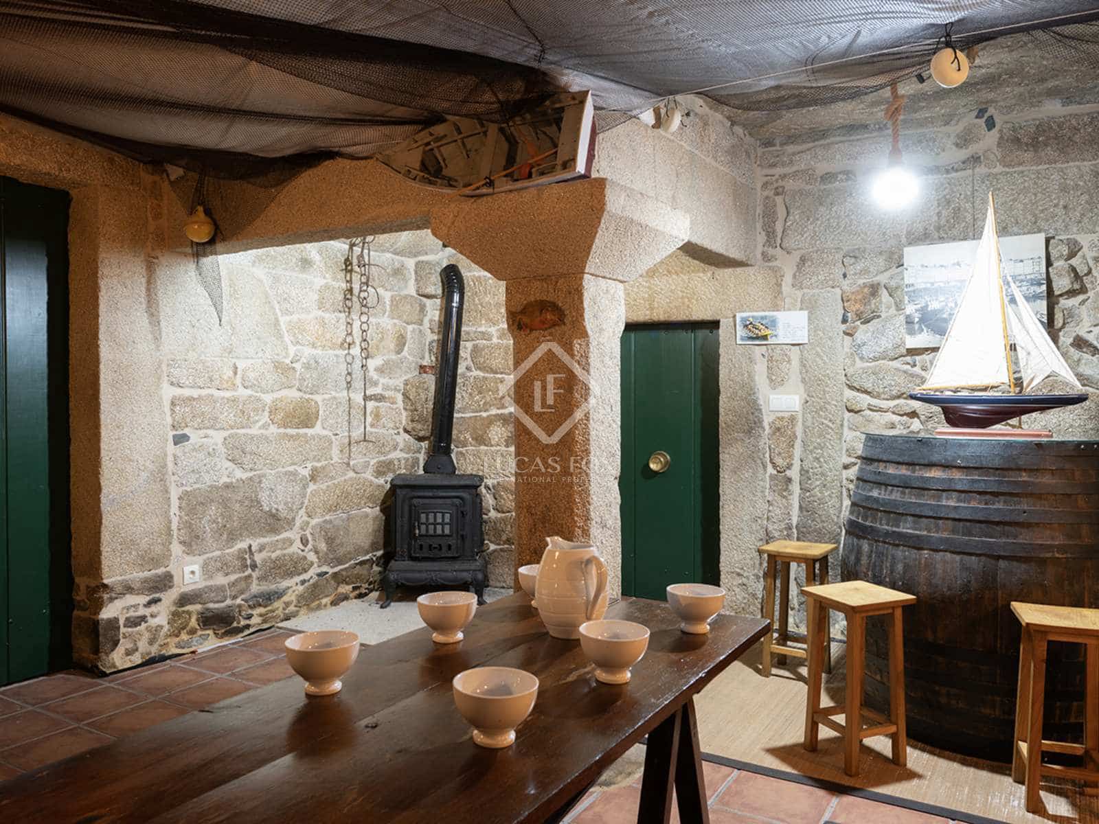 6 soveværelse Finca/Landehus til salg i Boboras med garage - € 355.000 (Ref: 8467083)