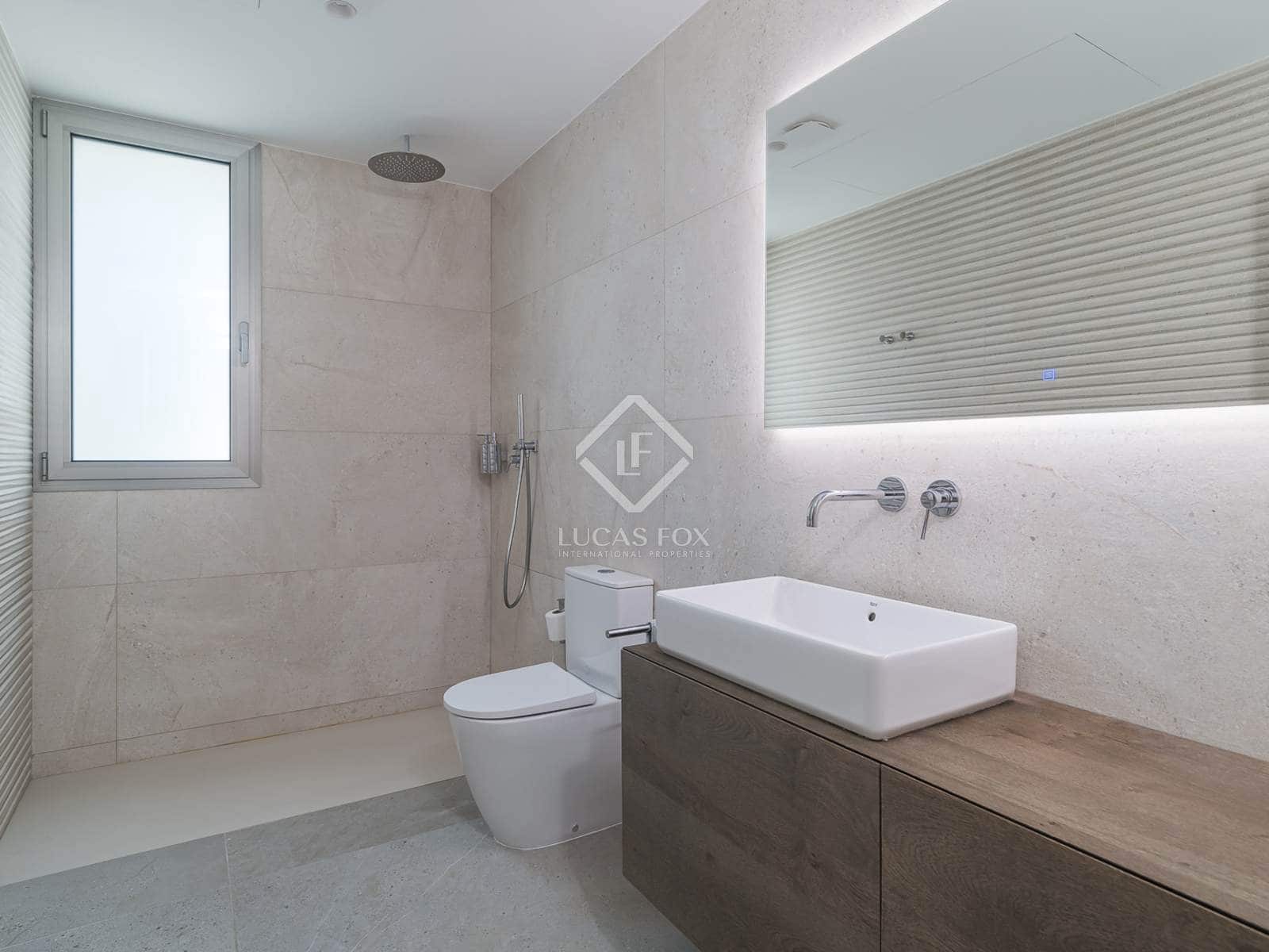 4 bedroom Villa for sale in Vallromanes with pool garage - € 1,350,000 (Ref: 8469113)