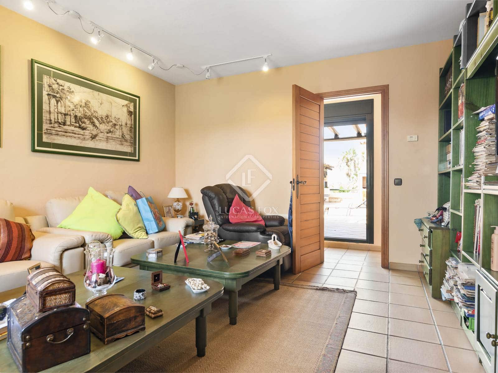 5 bedroom Villa for sale in Estepona - € 2,300,000 (Ref: 8475463)