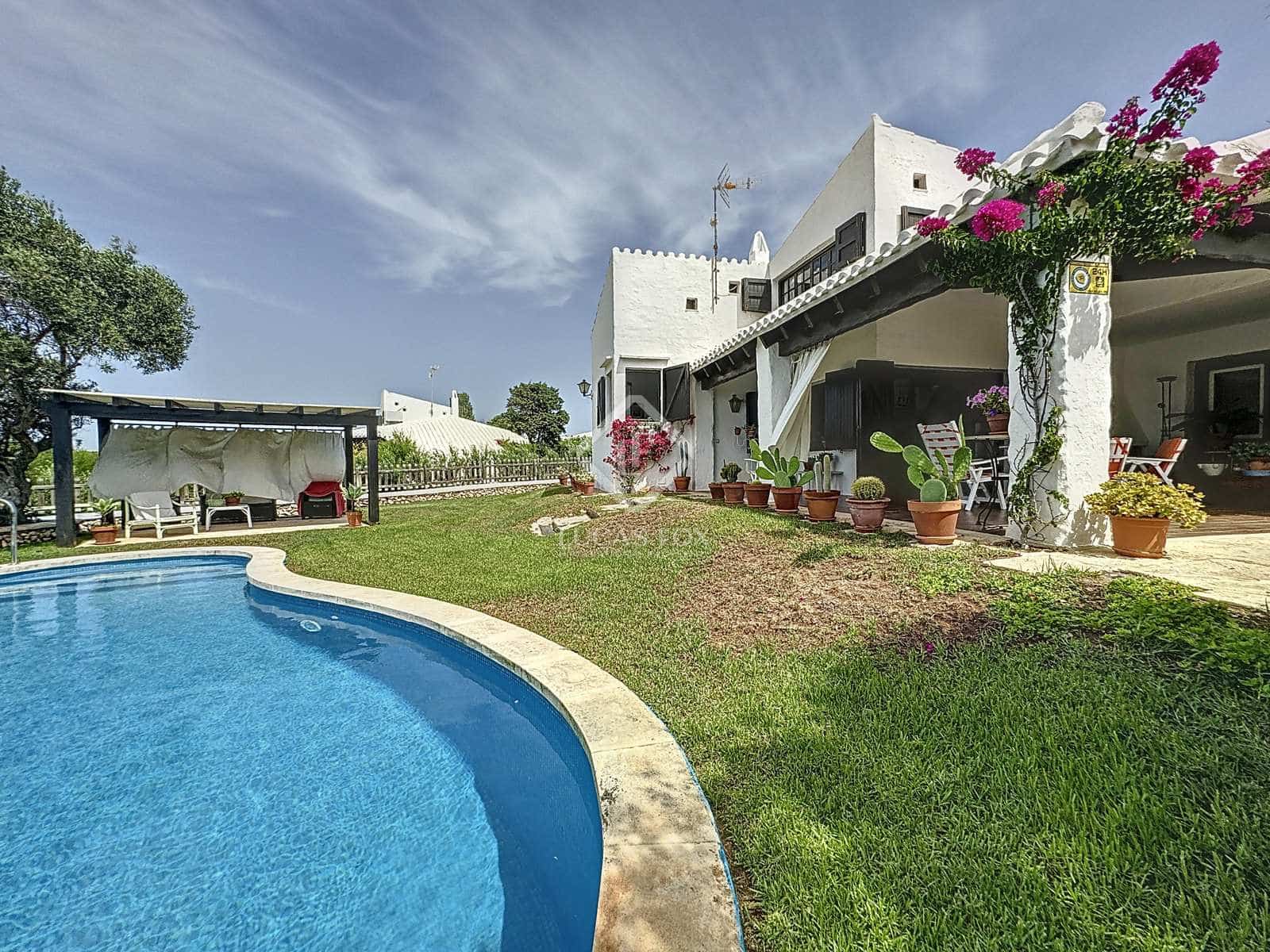7 soveværelse Villa til salg i San Luis / Sant Lluis med swimmingpool garage - € 1.350.000 (Ref: 8476931)