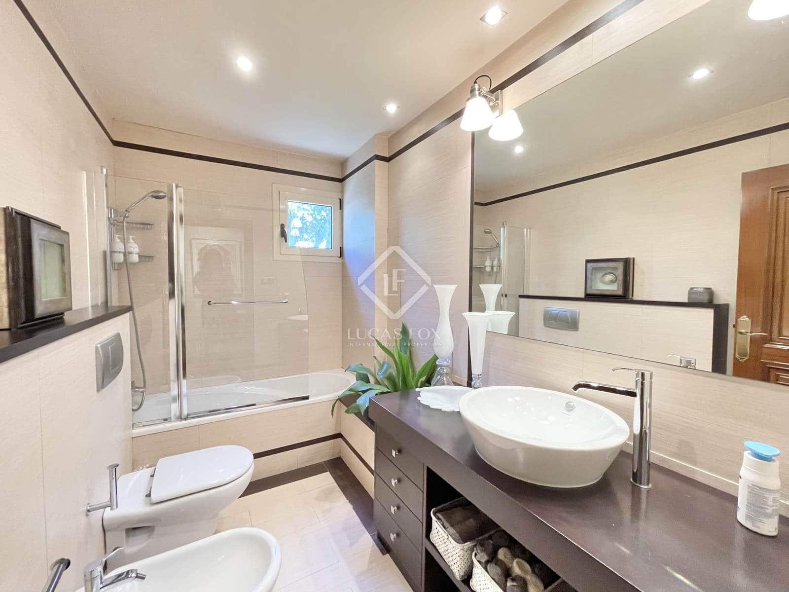 5 bedroom Villa for sale in Alicante / Alacant city with pool garage - € 1,590,000 (Ref: 8476991)