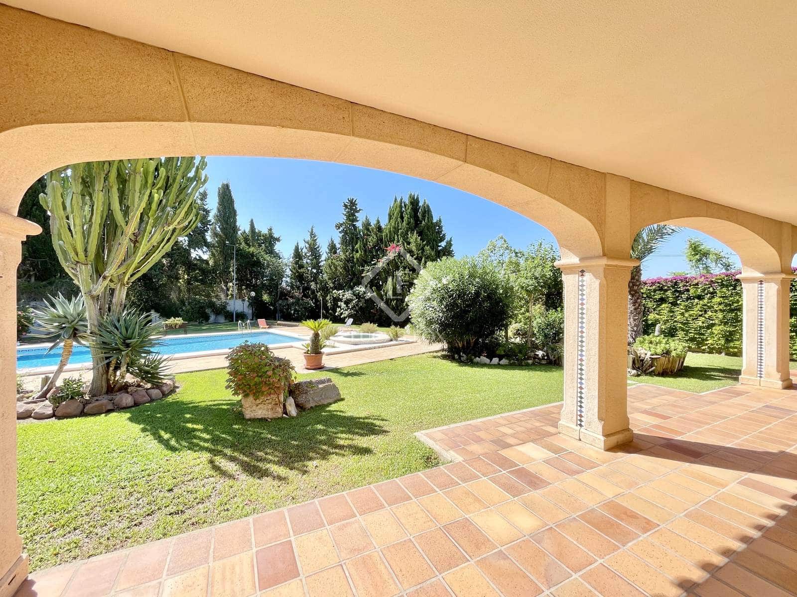 5 bedroom Villa for sale in Alicante / Alacant city with pool garage - € 1,590,000 (Ref: 8476991)